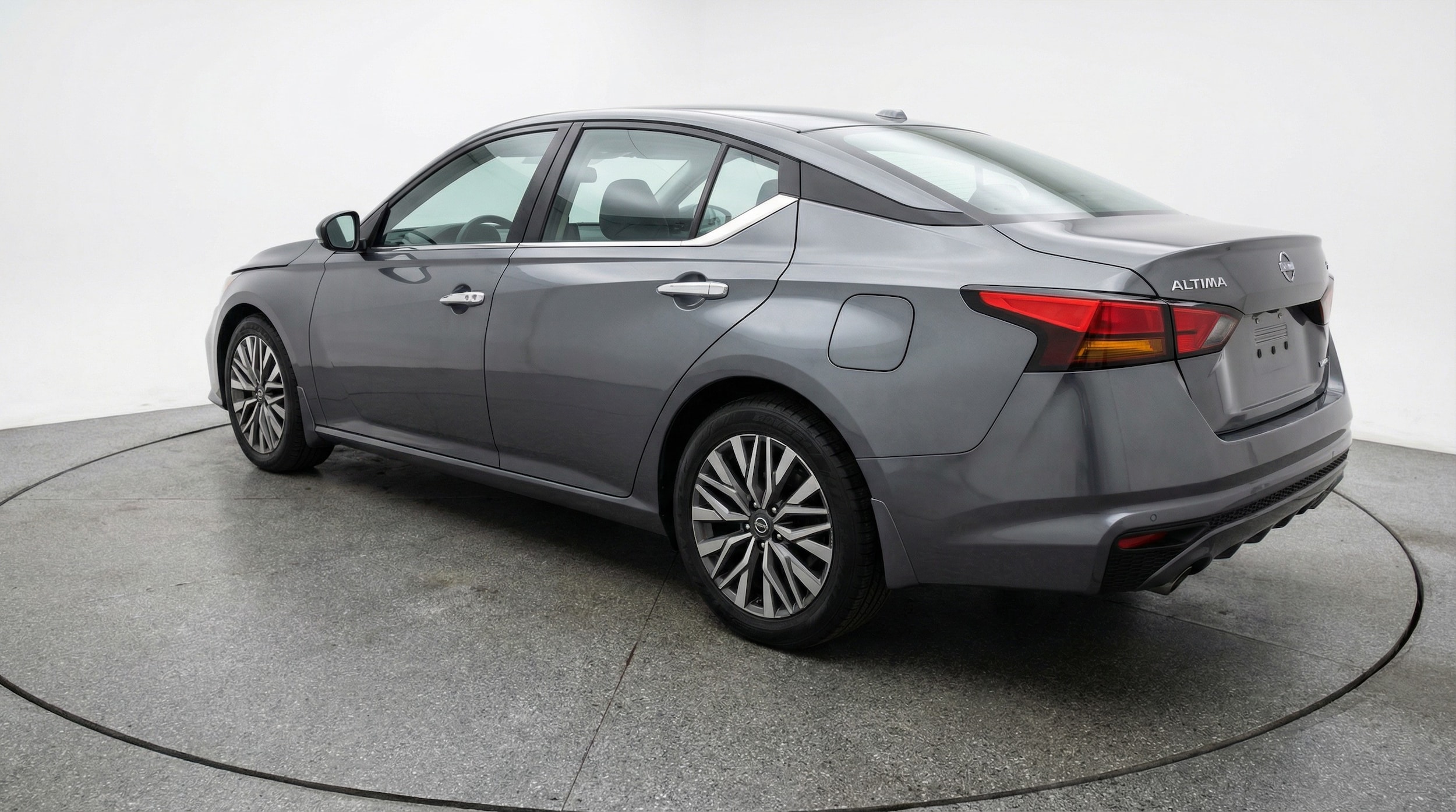 Thumbnail: 2025 Nissan Altima - 5