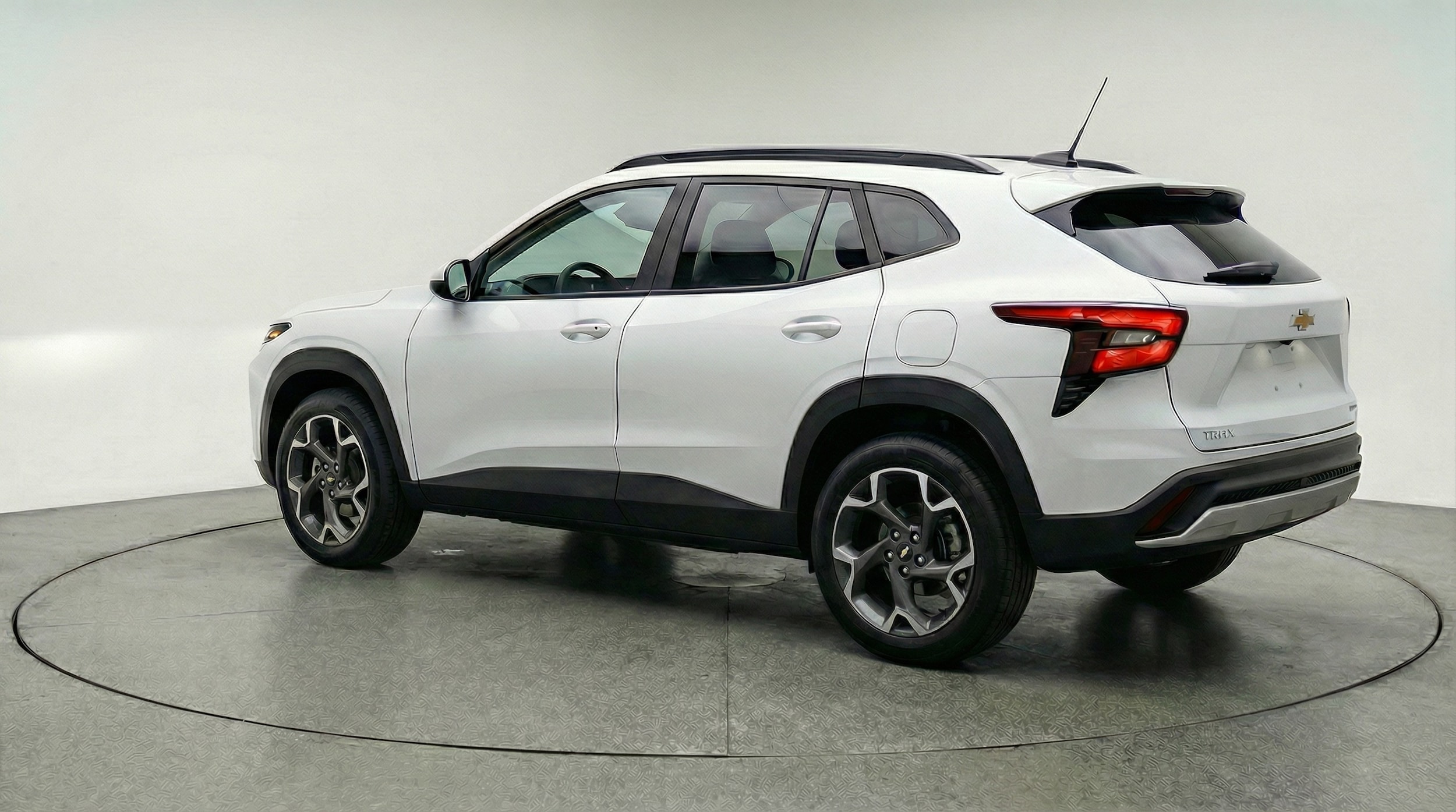 Thumbnail: 2025 Chevrolet Trax - 5