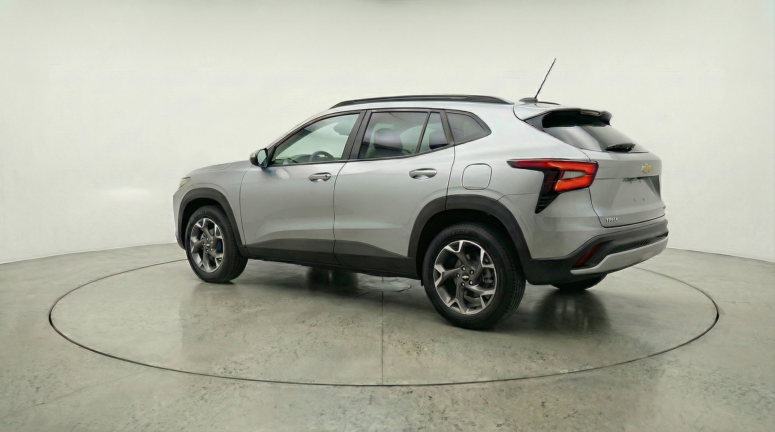 Thumbnail: 2025 Chevrolet Trax - 5