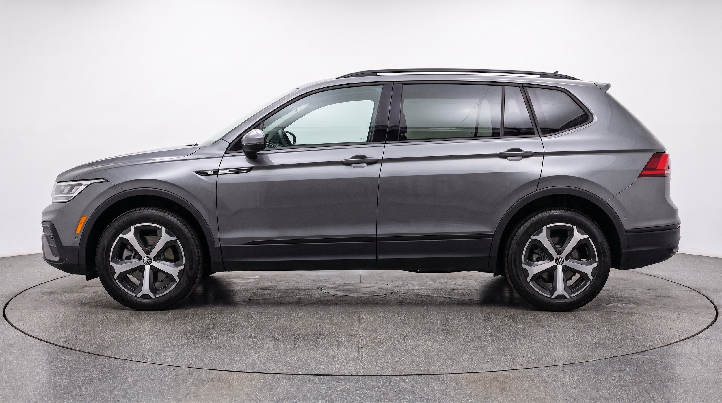 Thumbnail: 2026 Volkswagen Tiguan - 5