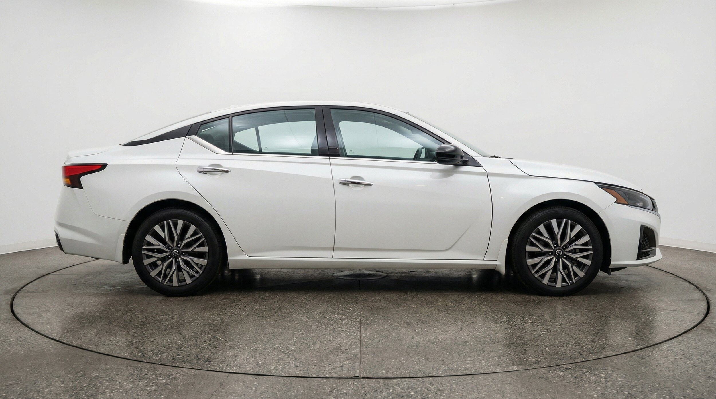 Thumbnail: 2025 Nissan Altima - 11