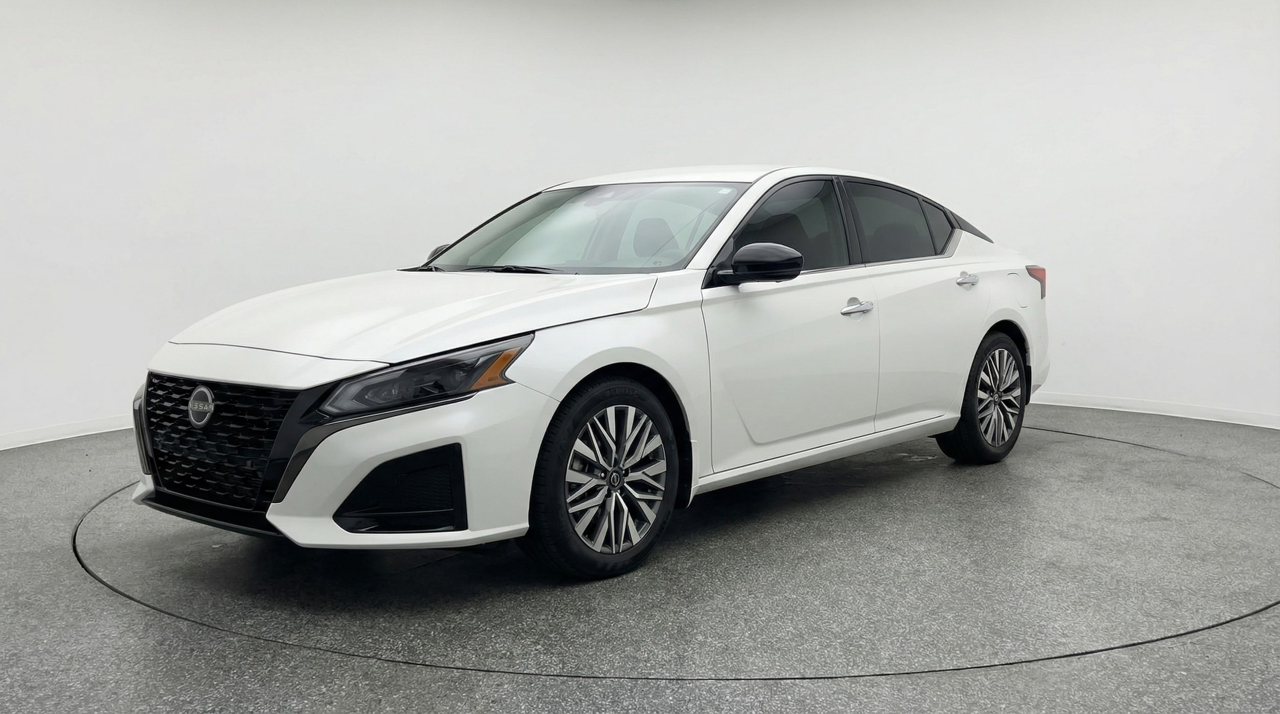 Thumbnail: 2025 Nissan Altima - 3