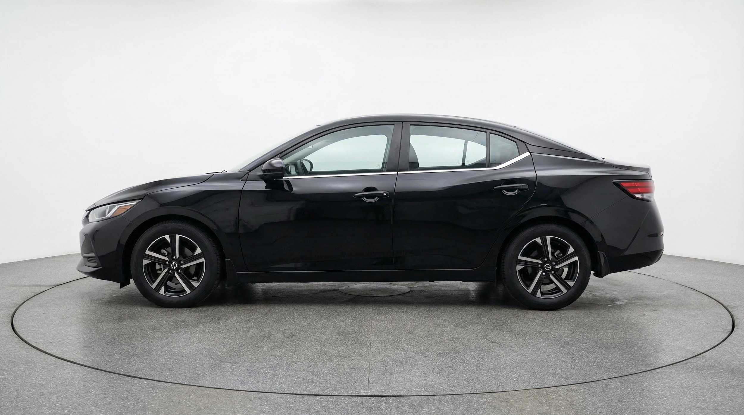 Thumbnail: 2025 Nissan Sentra - 5