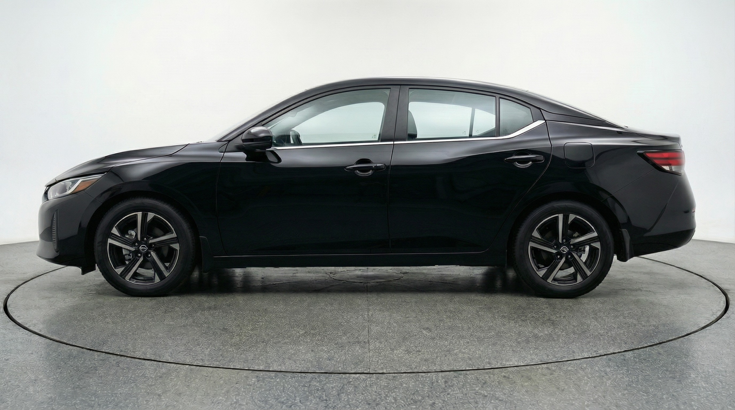 Thumbnail: 2025 Nissan Sentra - 4