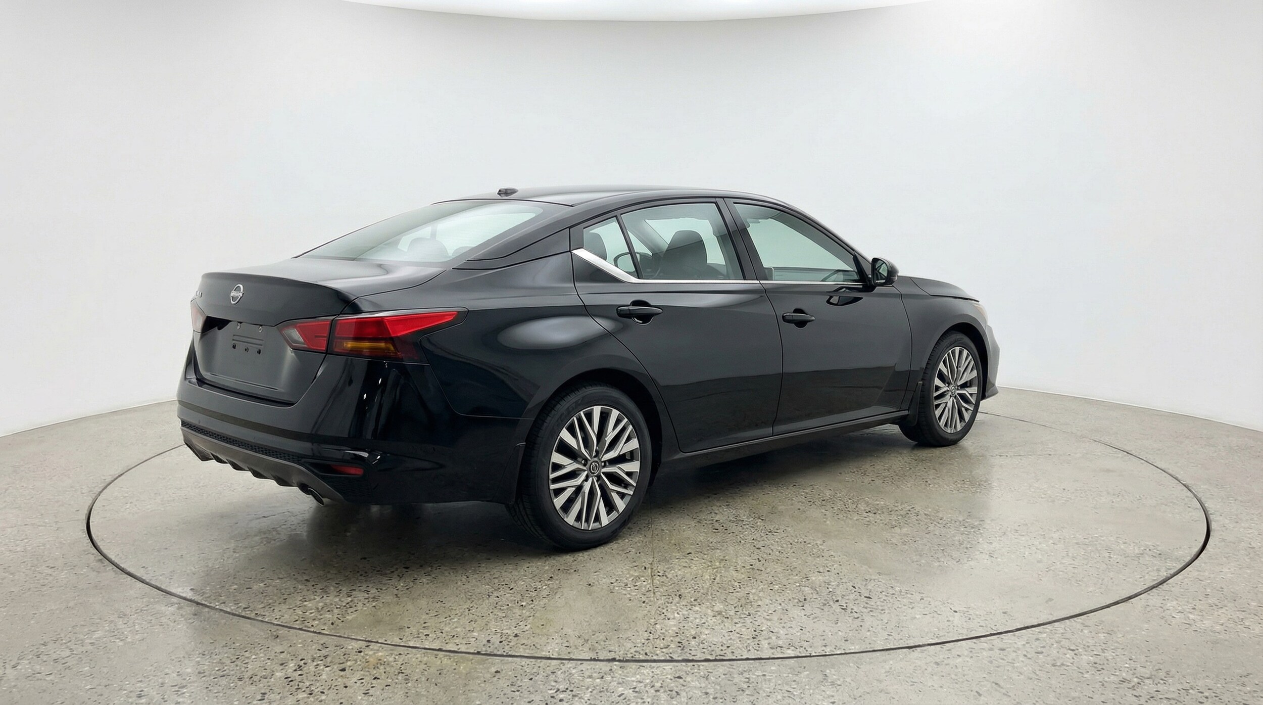 Thumbnail: 2025 Nissan Altima - 7