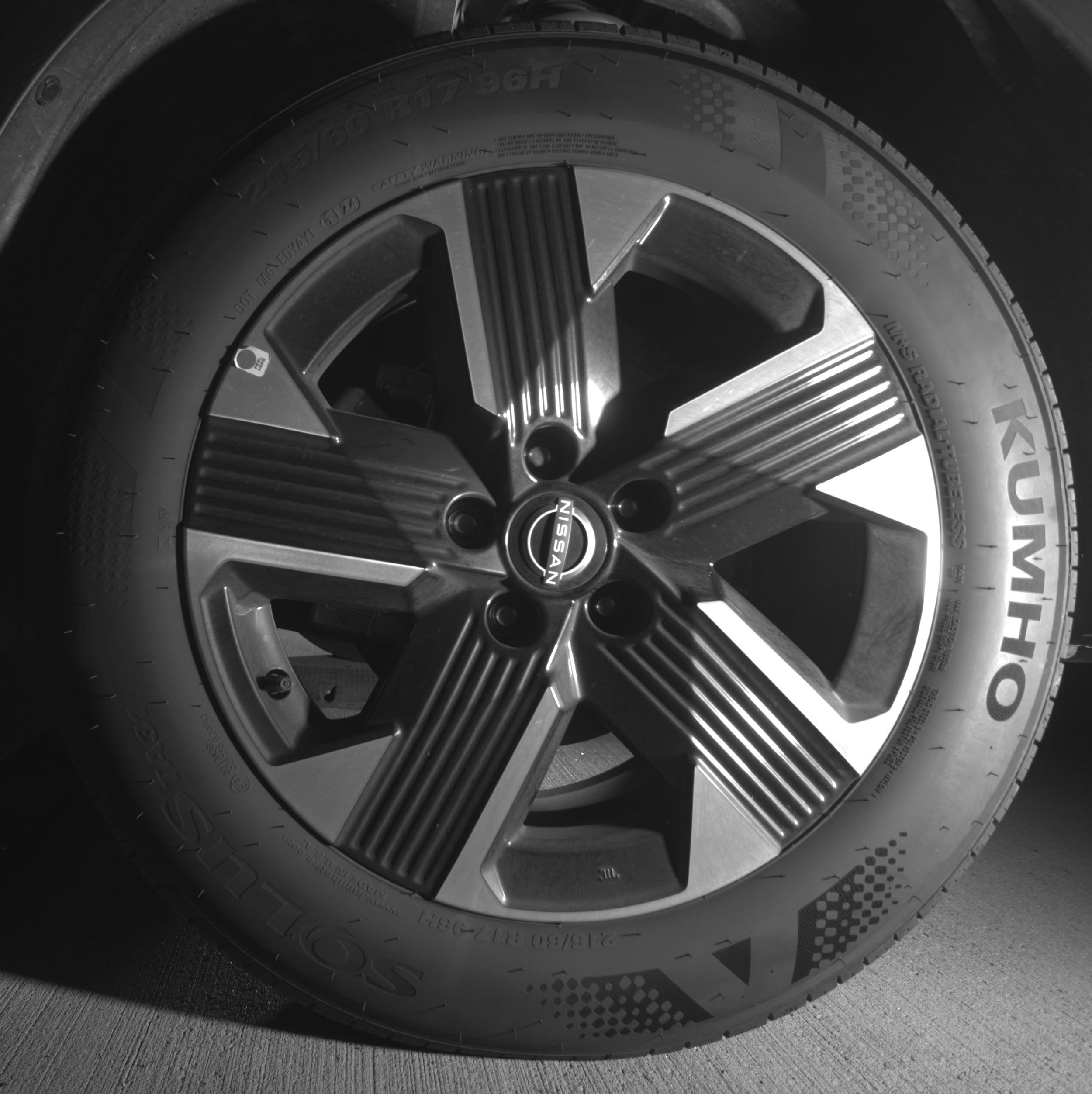 Thumbnail: 2025 Nissan Kicks - 9