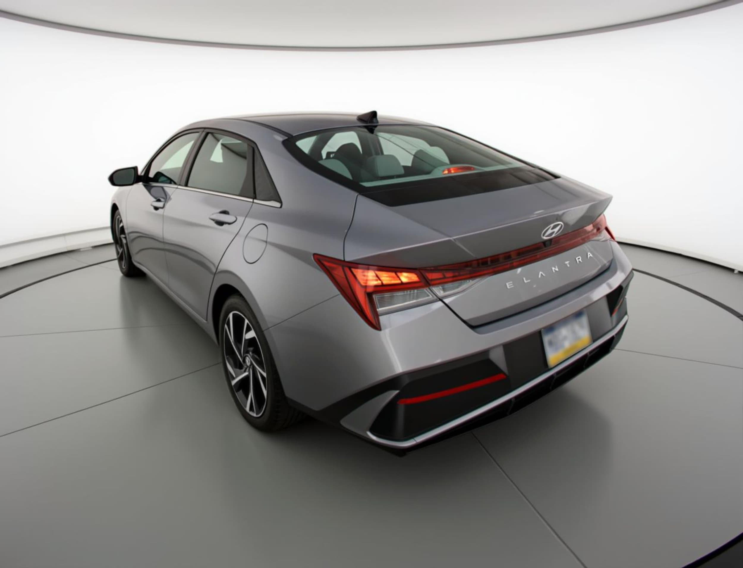 Thumbnail: 2025 Hyundai Elantra - 5