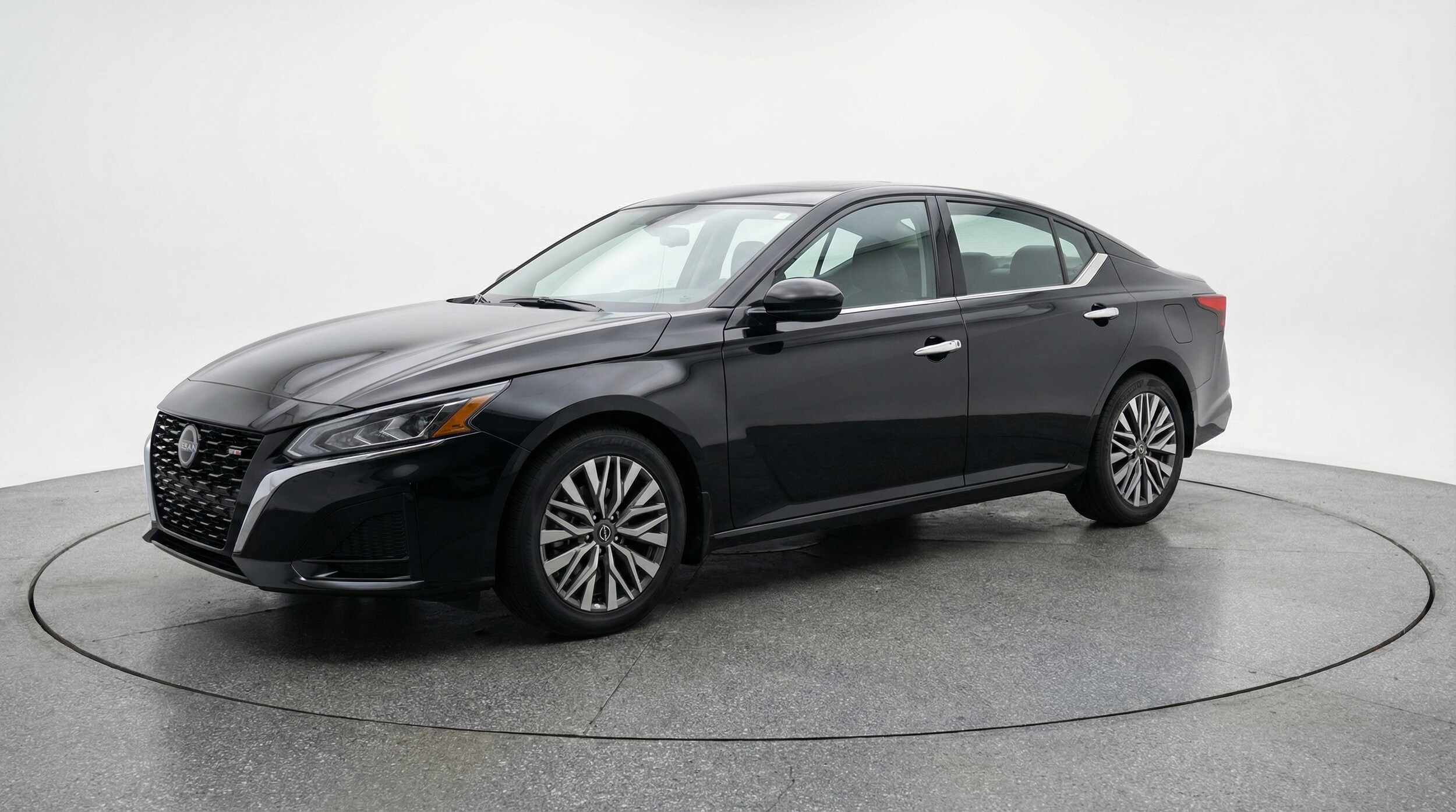 Thumbnail: 2025 Nissan Altima - 3