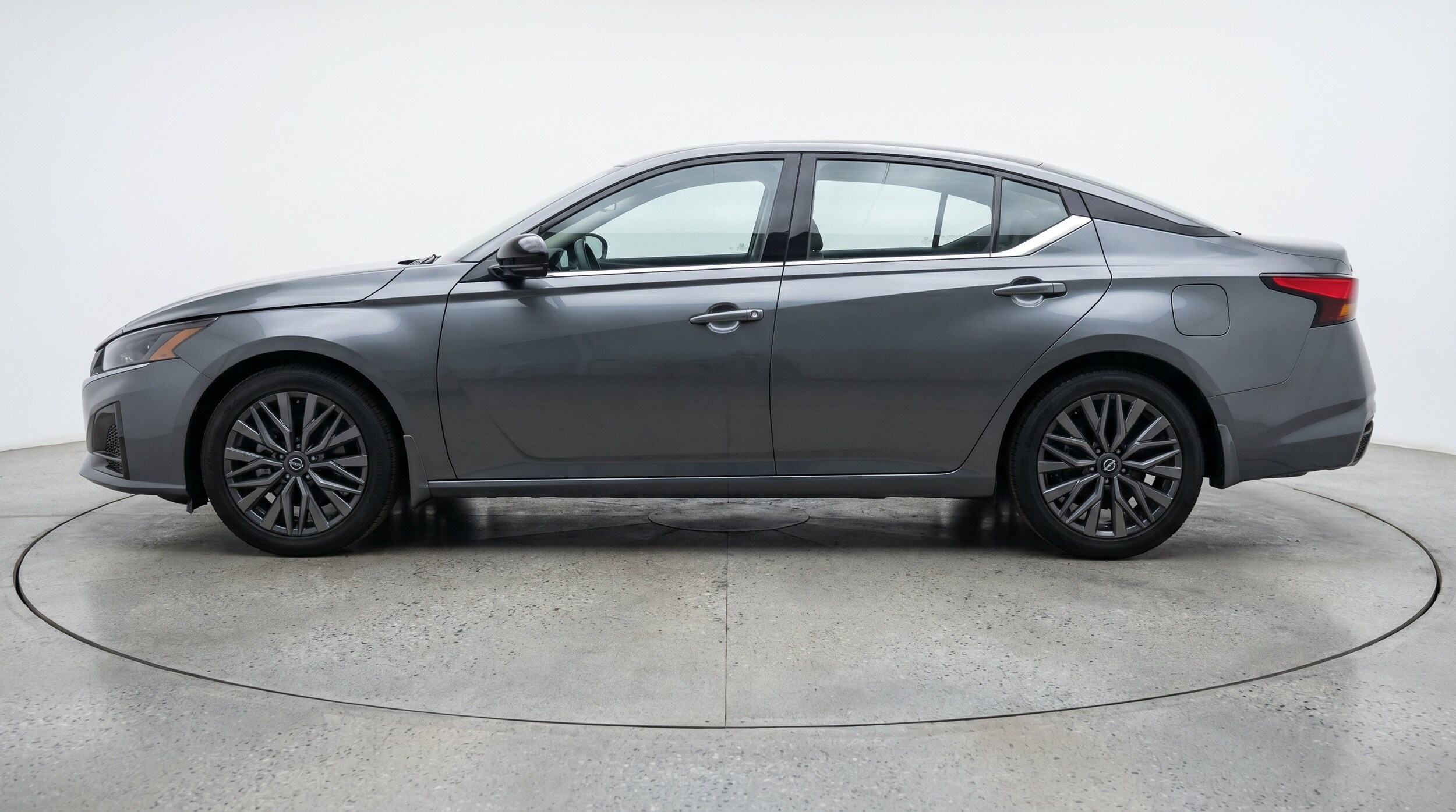 Thumbnail: 2025 Nissan Altima - 5