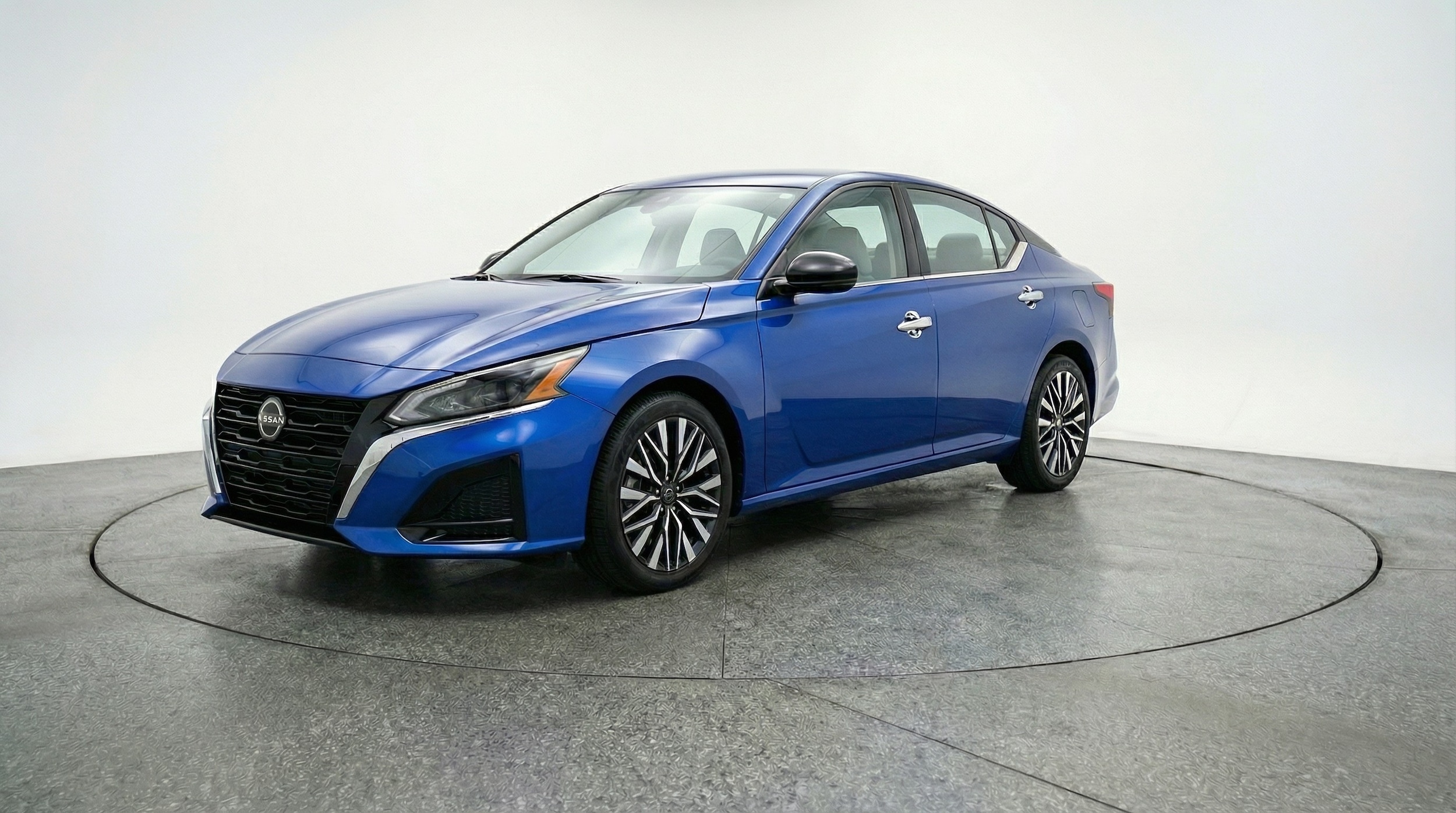 Thumbnail: 2025 Nissan Altima - 3