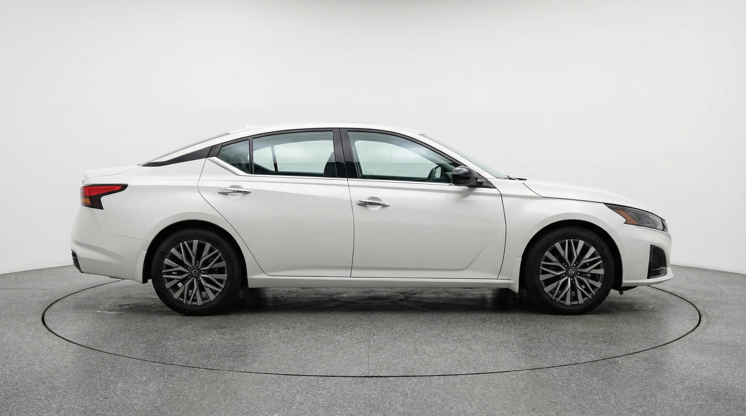 Thumbnail: 2025 Nissan Altima - 8