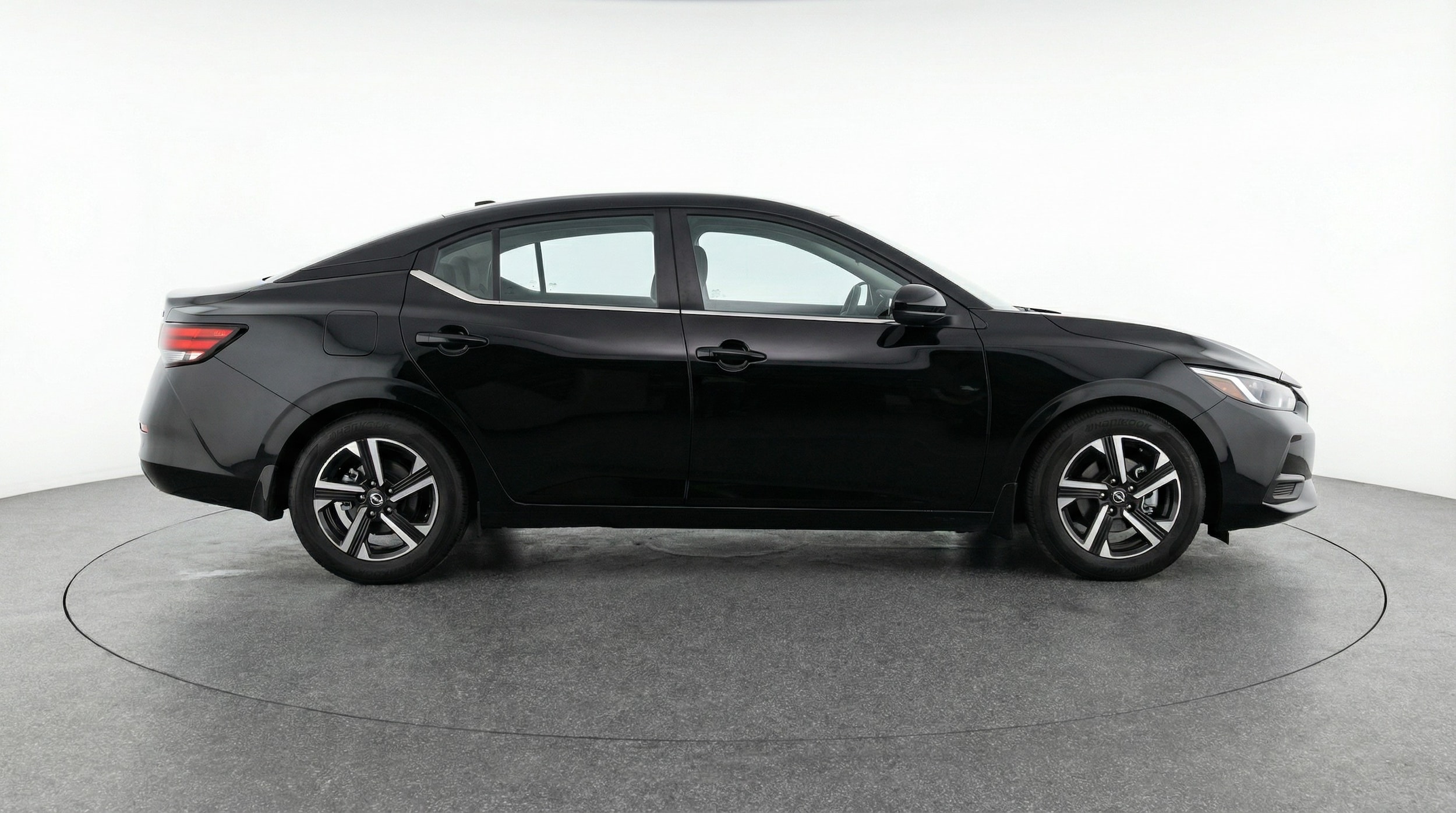 Thumbnail: 2025 Nissan Sentra - 8