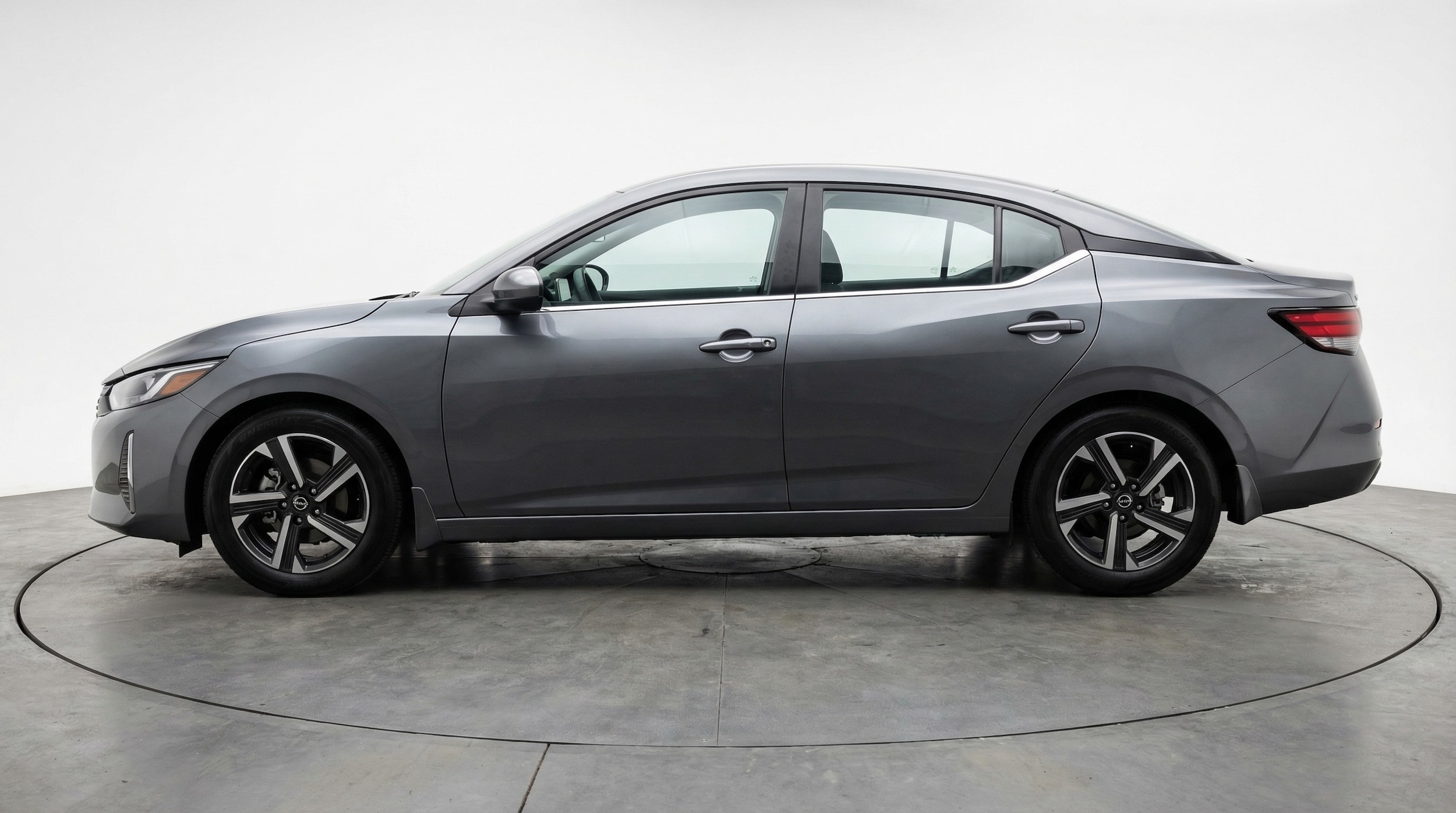 Thumbnail: 2025 Nissan Sentra - 4