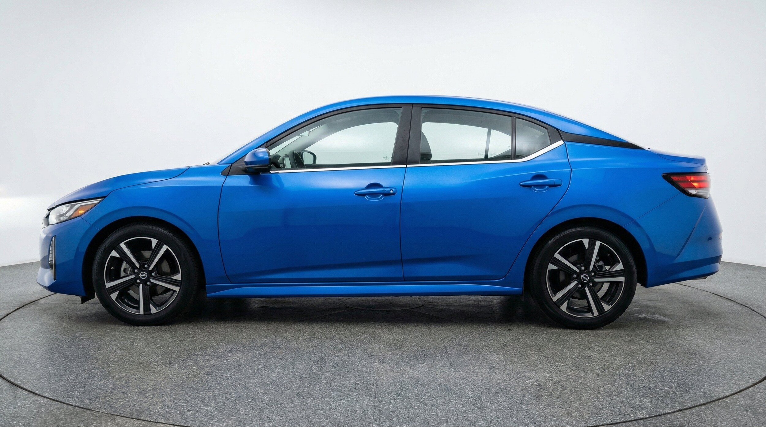 Thumbnail: 2025 Nissan Sentra - 5
