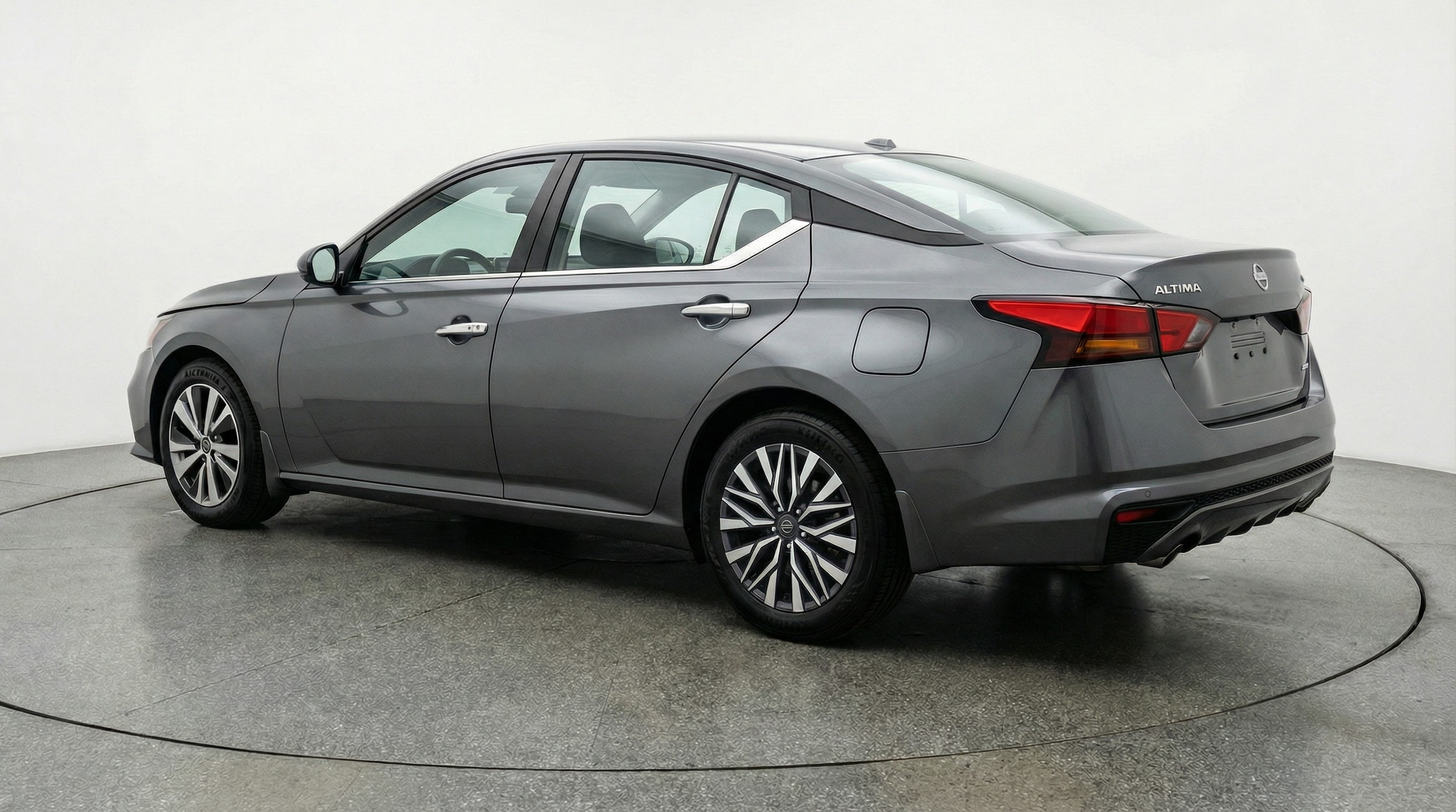 Thumbnail: 2025 Nissan Altima - 5
