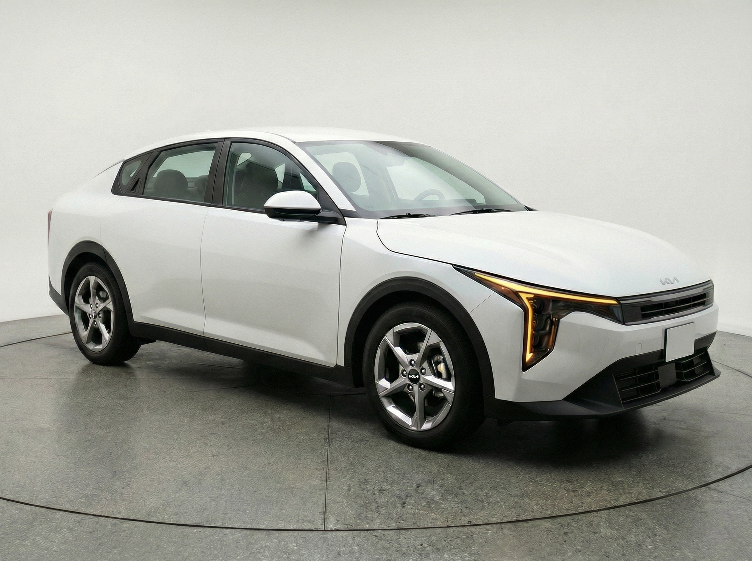 Thumbnail: 2025 Kia K4 - 1