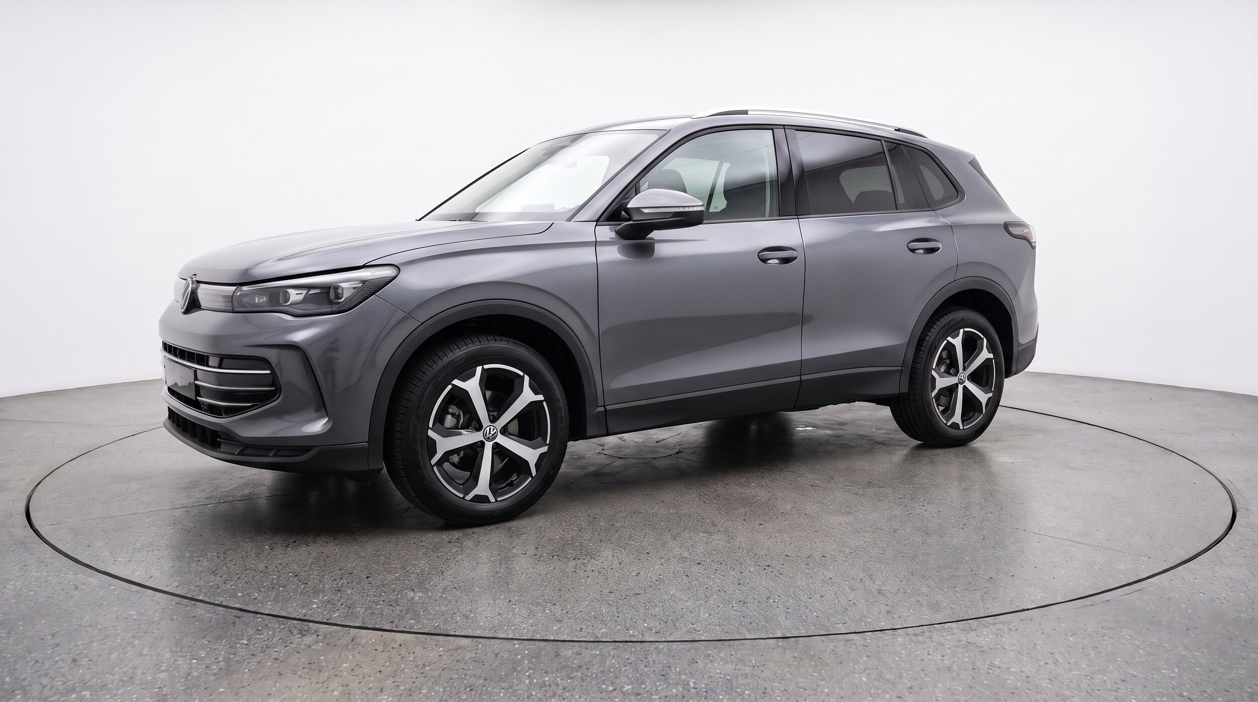 Thumbnail: 2026 Volkswagen Tiguan - 3
