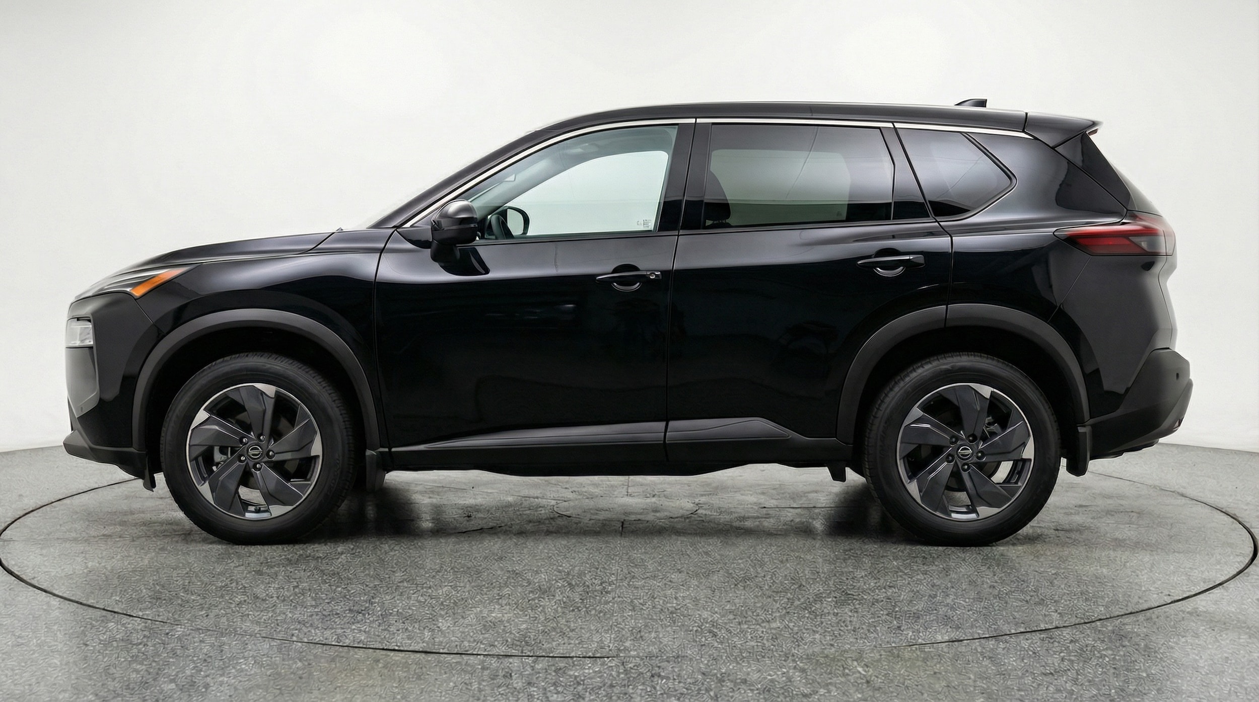 Thumbnail: 2025 Nissan Rogue - 4