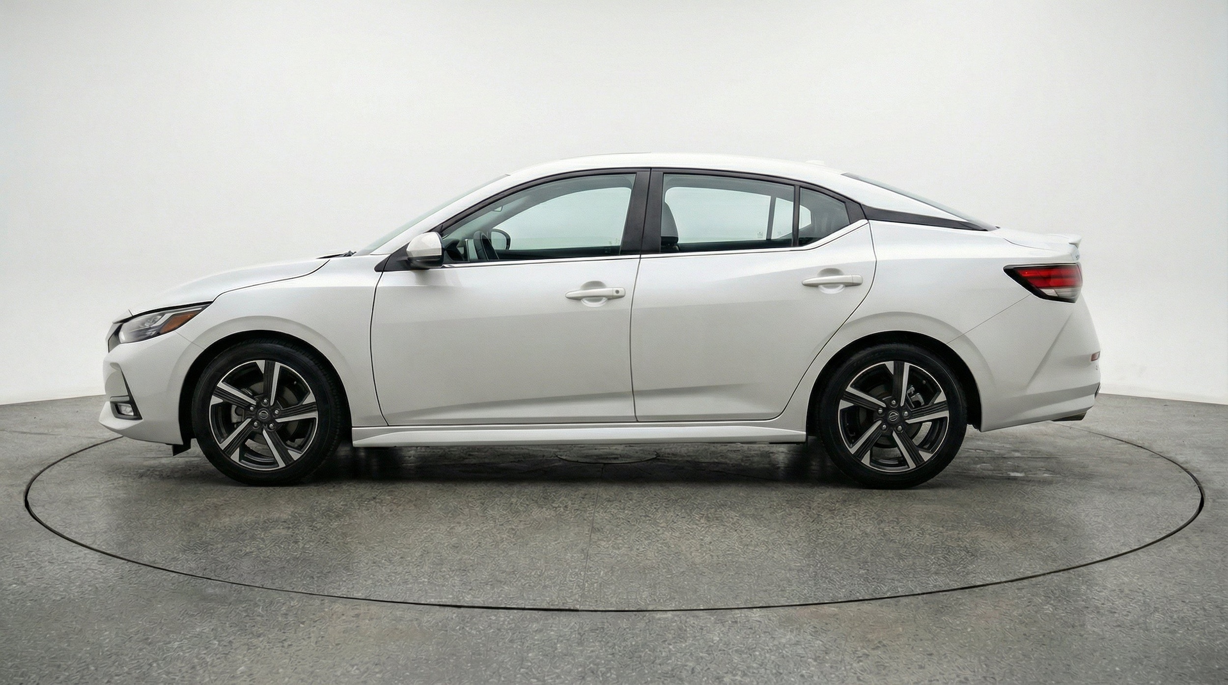 Thumbnail: 2025 Nissan Sentra - 5