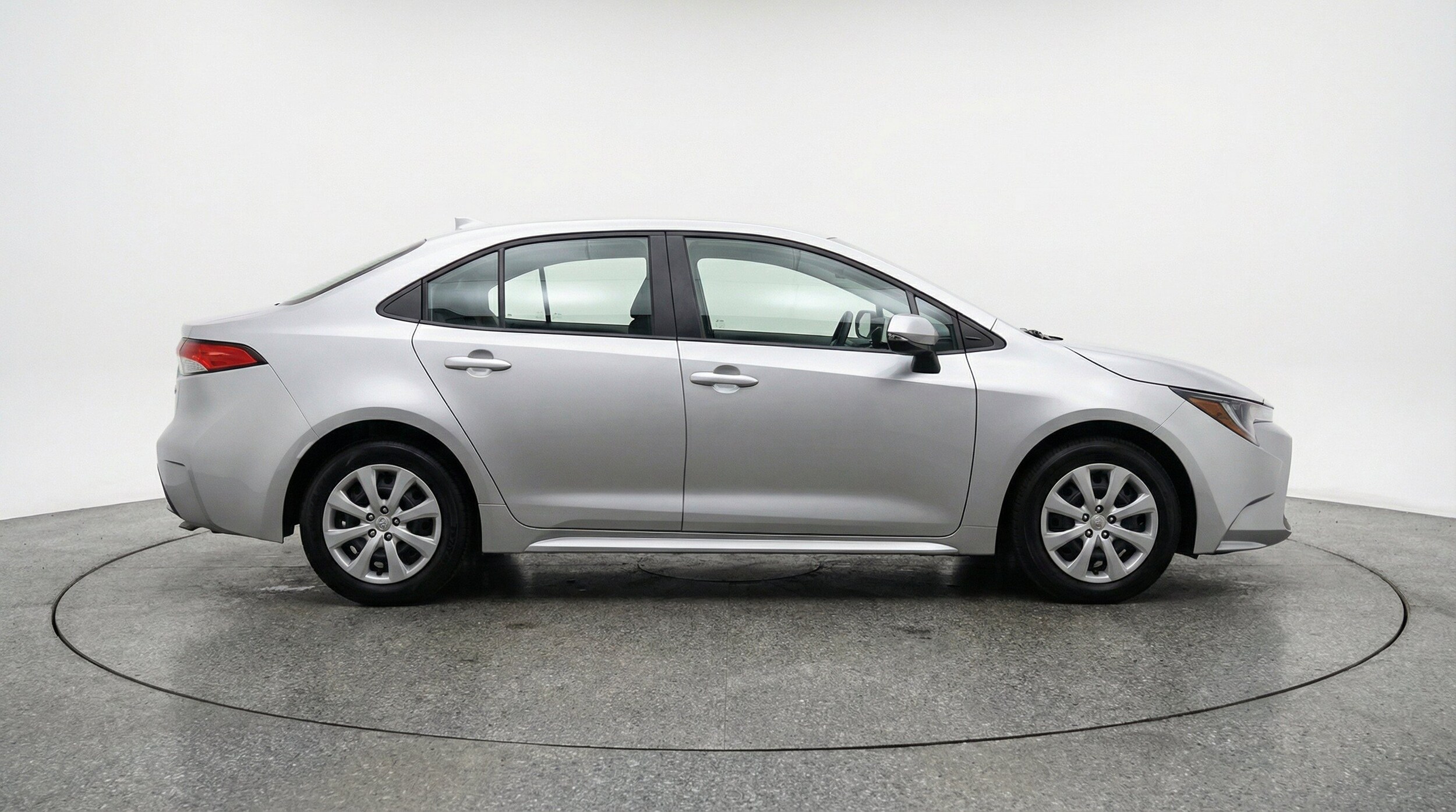 Thumbnail: 2025 Toyota Corolla - 11