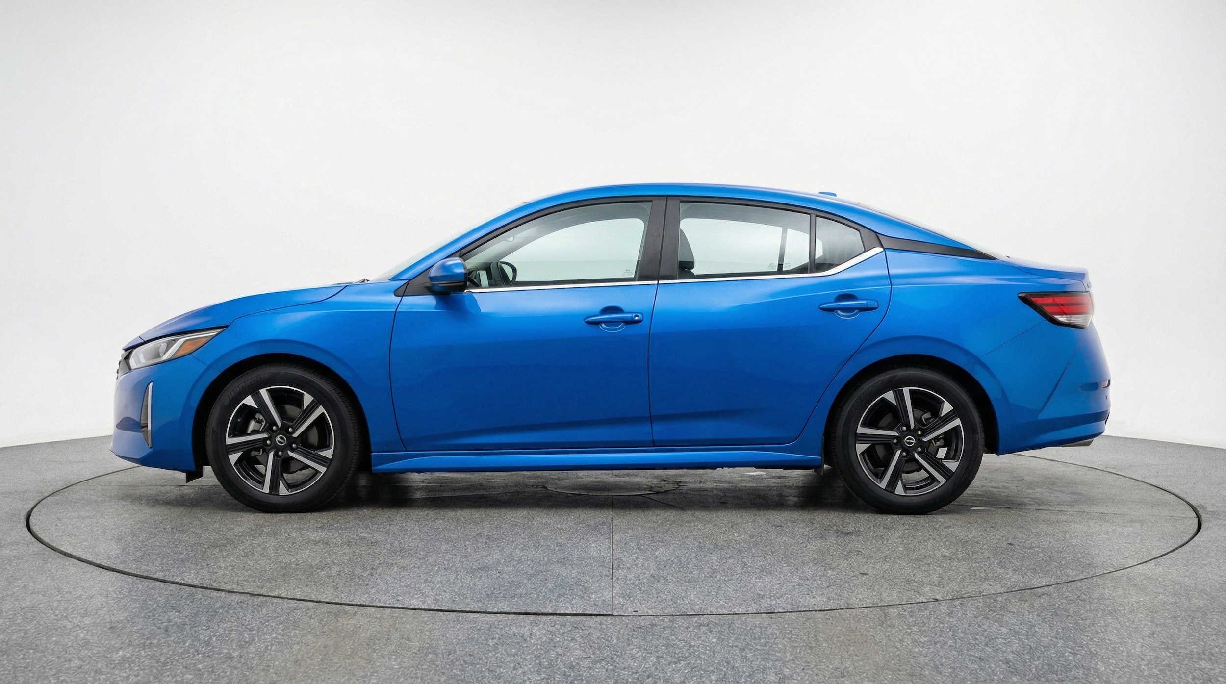 Thumbnail: 2025 Nissan Sentra - 5