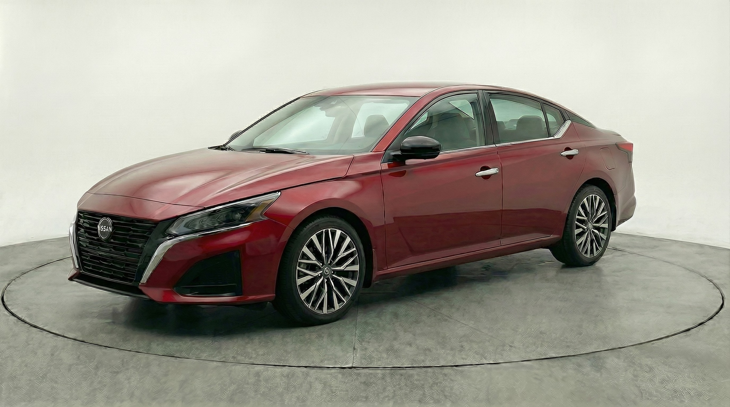 Thumbnail: 2025 Nissan Altima - 3