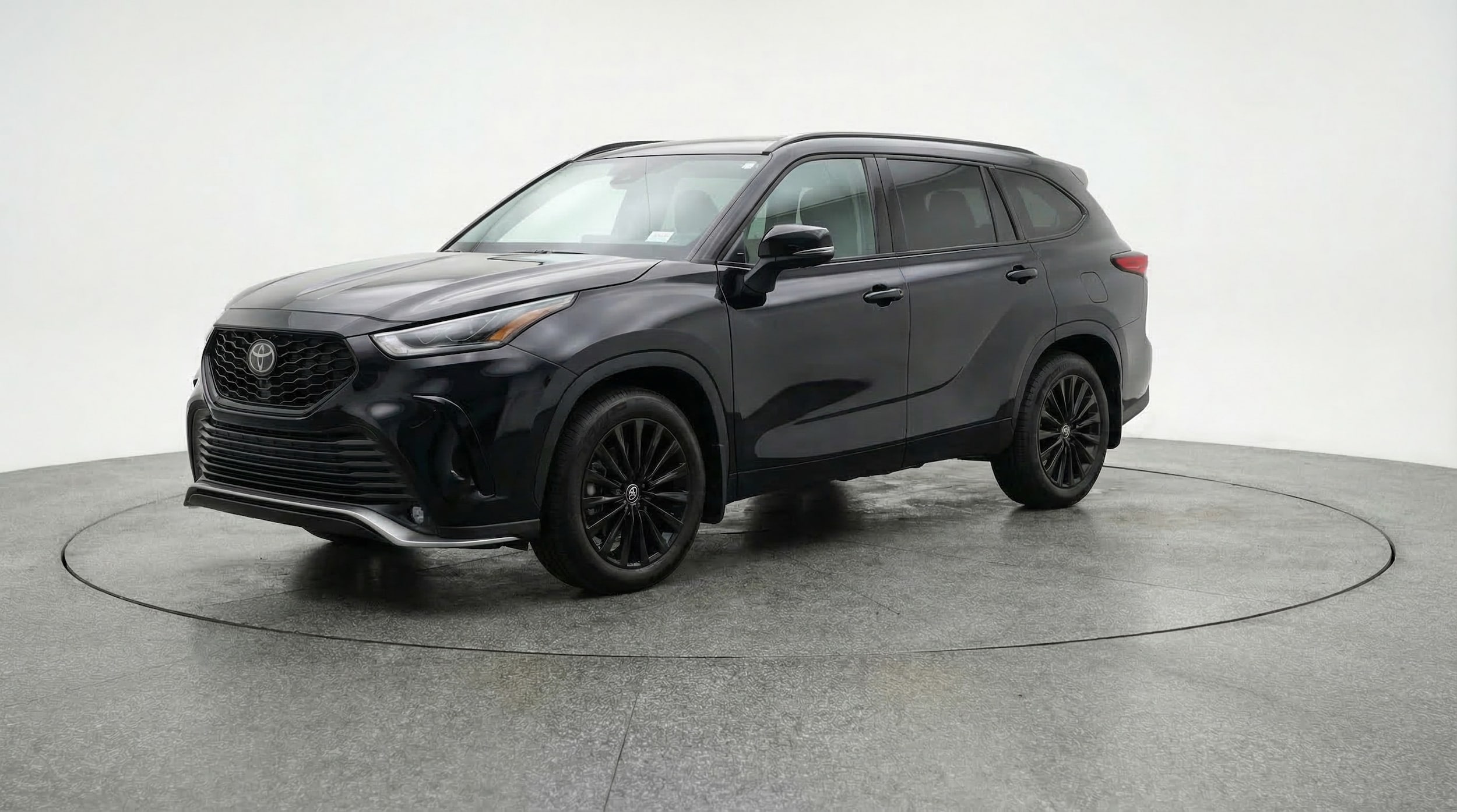 Thumbnail: 2025 Toyota Highlander - 3