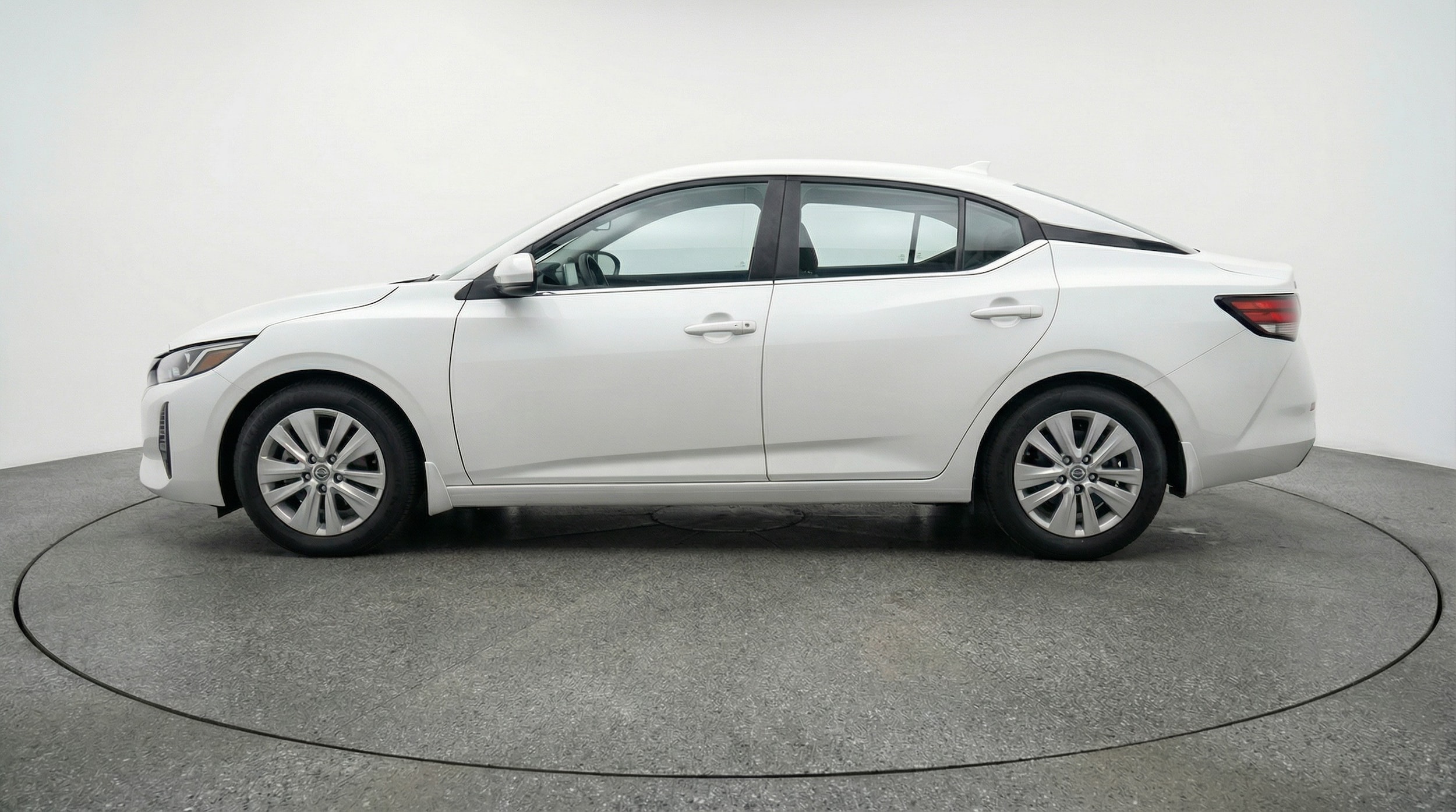 Thumbnail: 2025 Nissan Sentra - 4