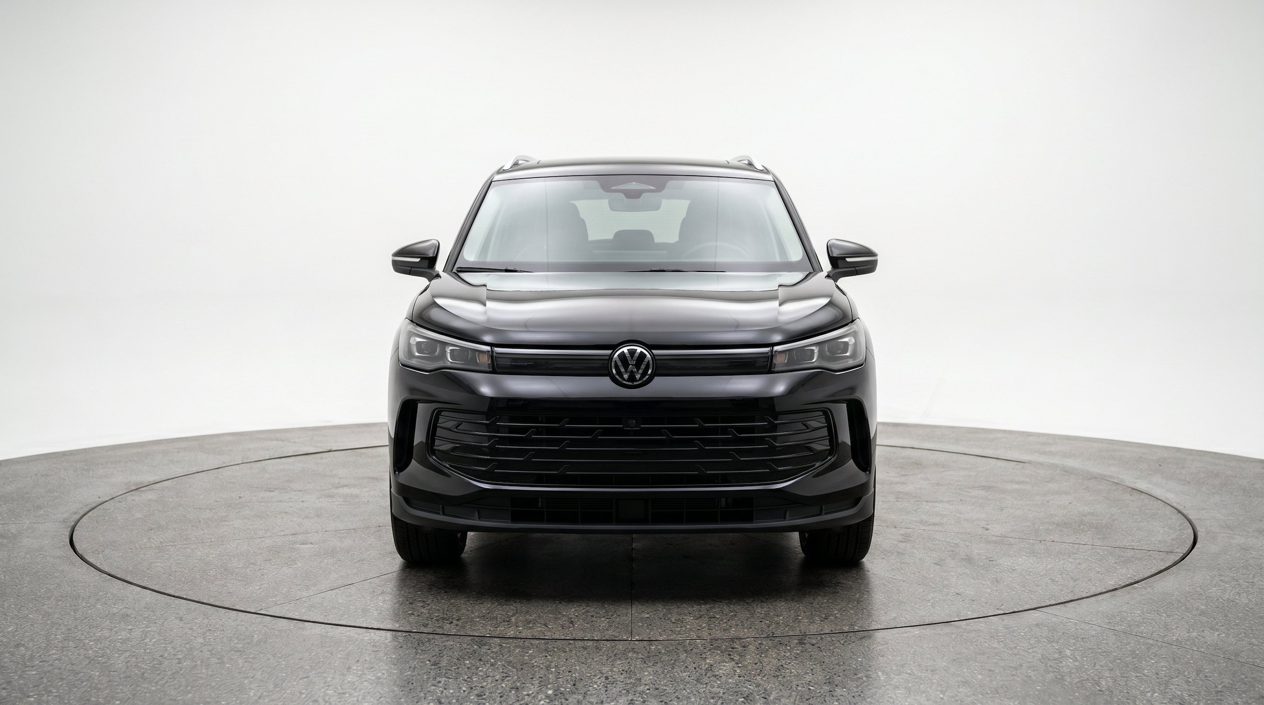 Thumbnail: 2026 Volkswagen Tiguan - 2