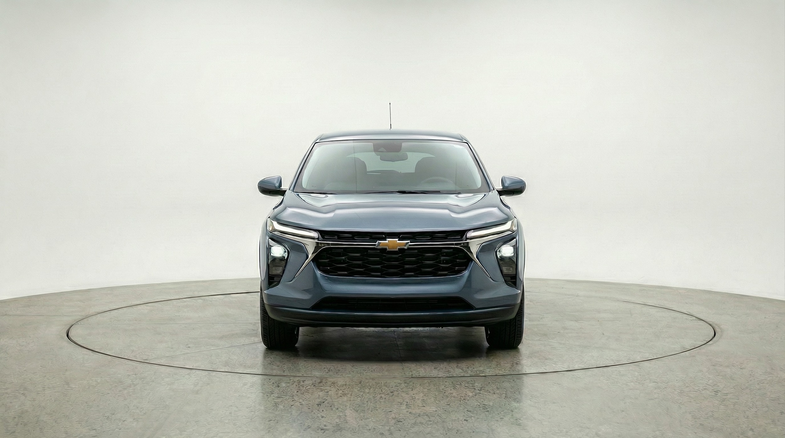 Thumbnail: 2025 Chevrolet Trax - 2