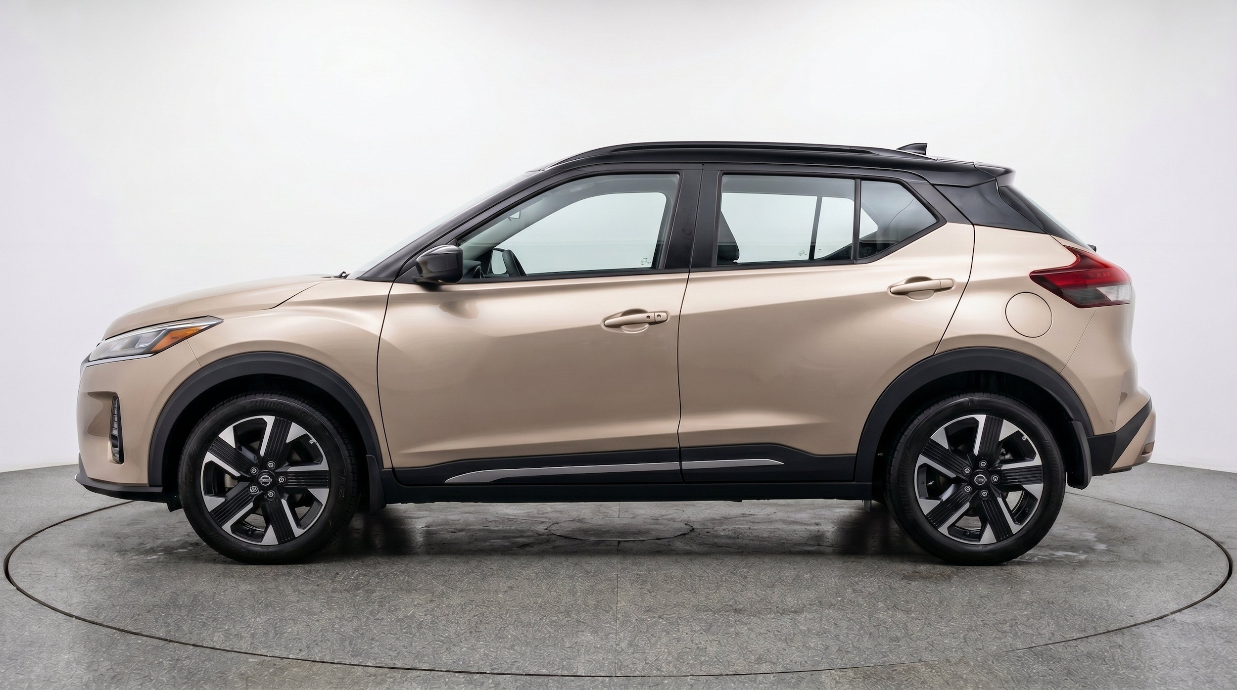 Thumbnail: 2026 Nissan Kicks - 5