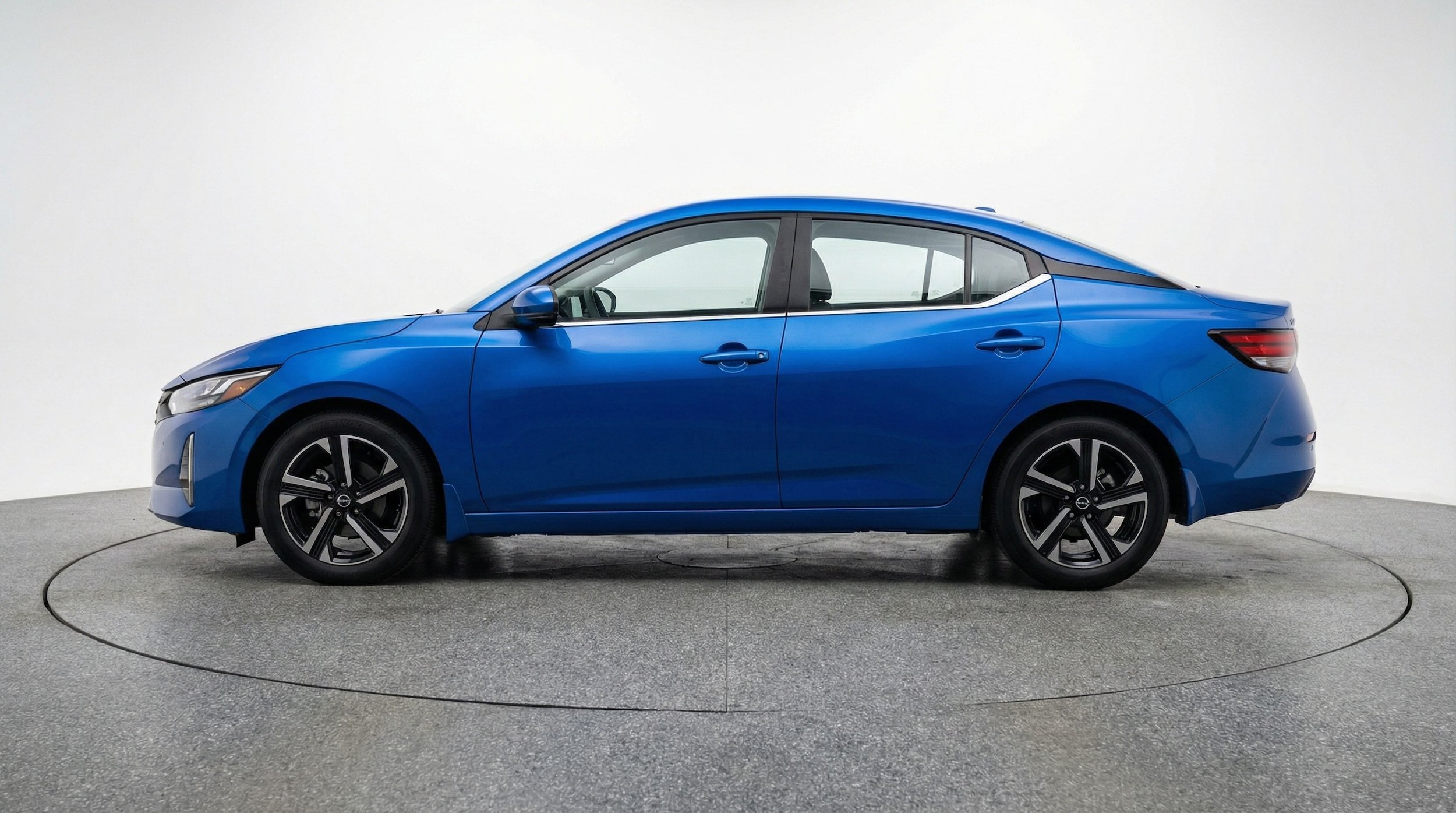 Thumbnail: 2025 Nissan Sentra - 4