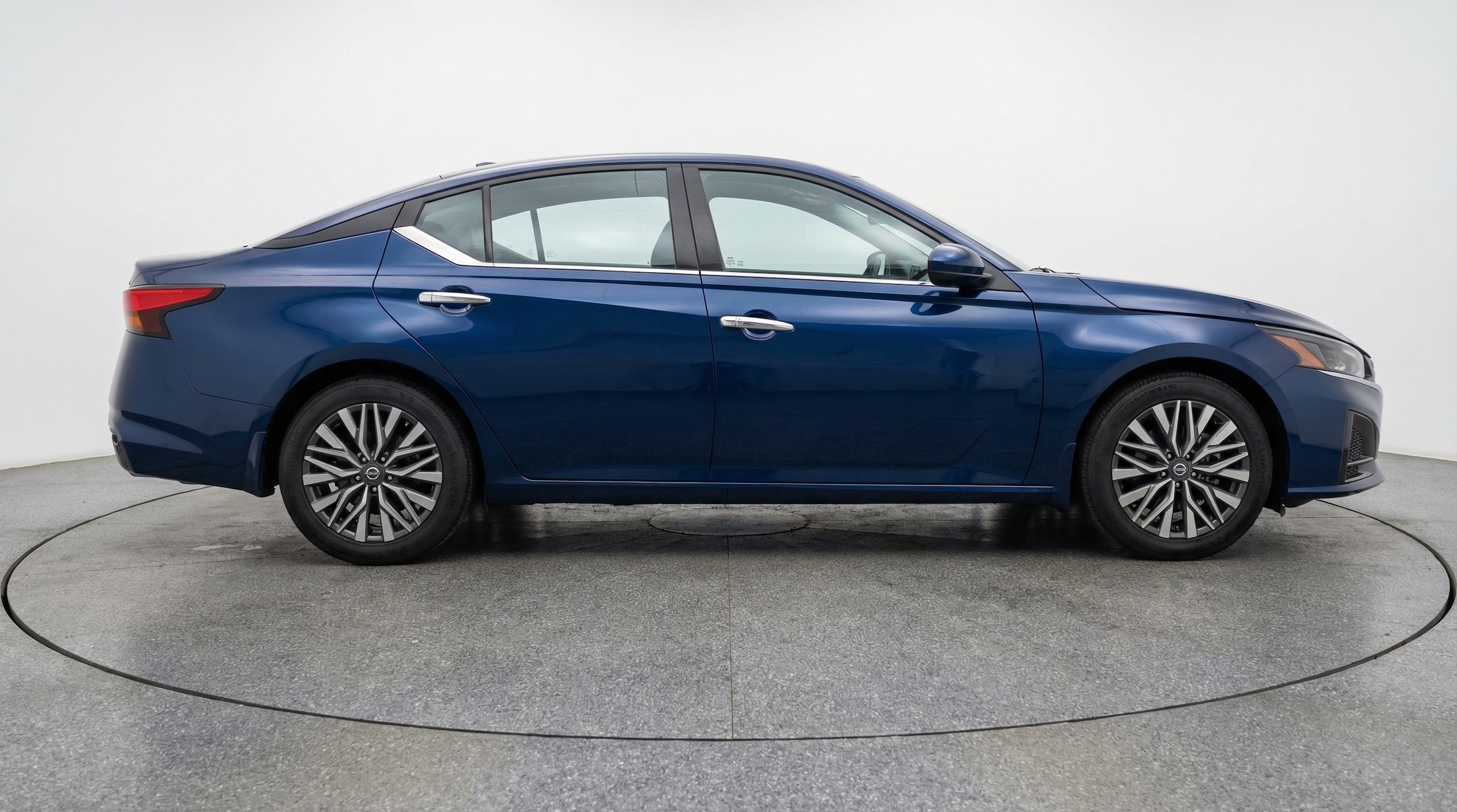 Thumbnail: 2025 Nissan Altima - 8