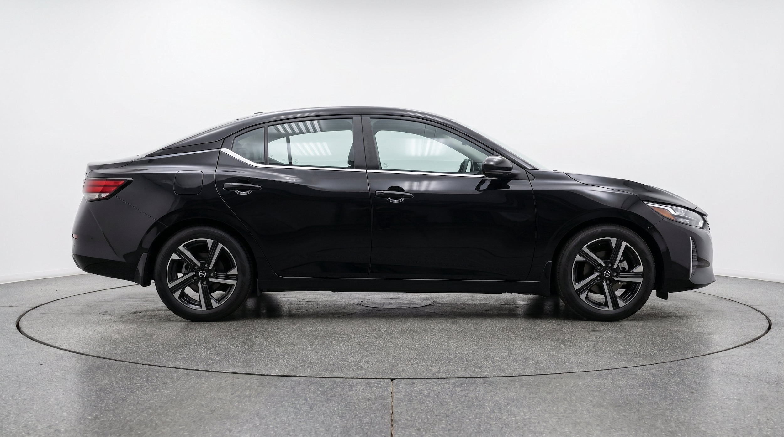 Thumbnail: 2025 Nissan Sentra - 11