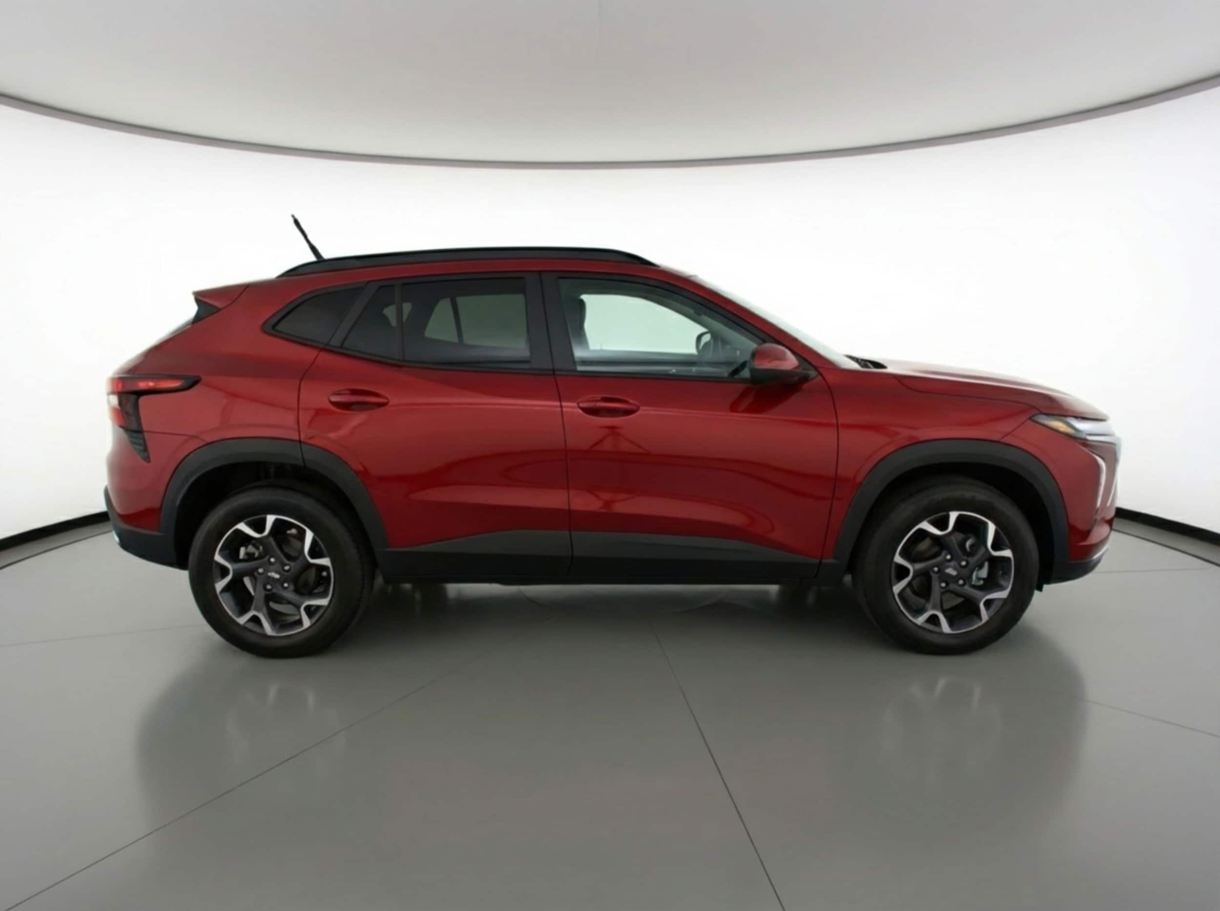 Thumbnail: 2025 Chevrolet Trax - 8