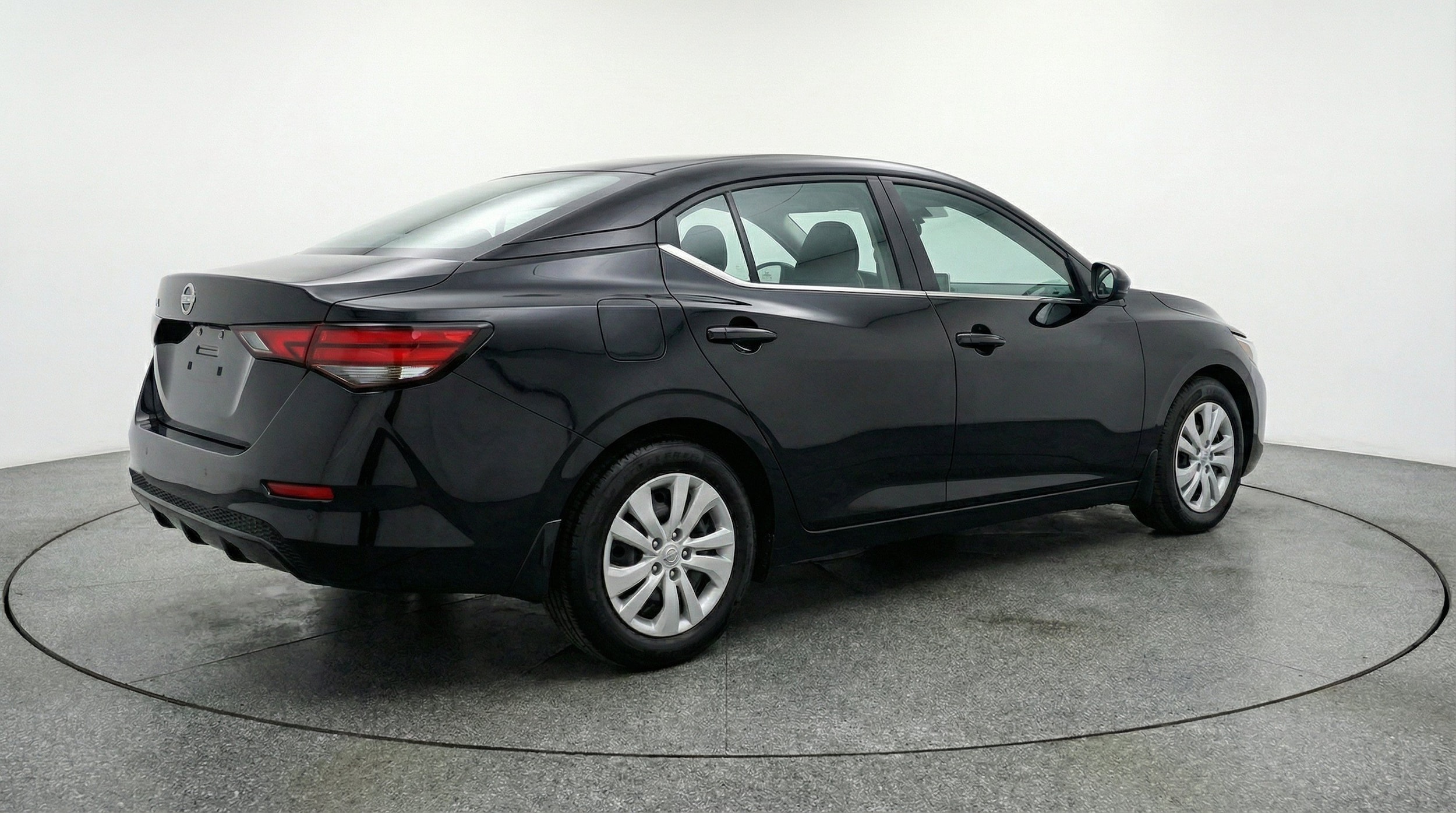 2025 Nissan Sentra S - Photo 9