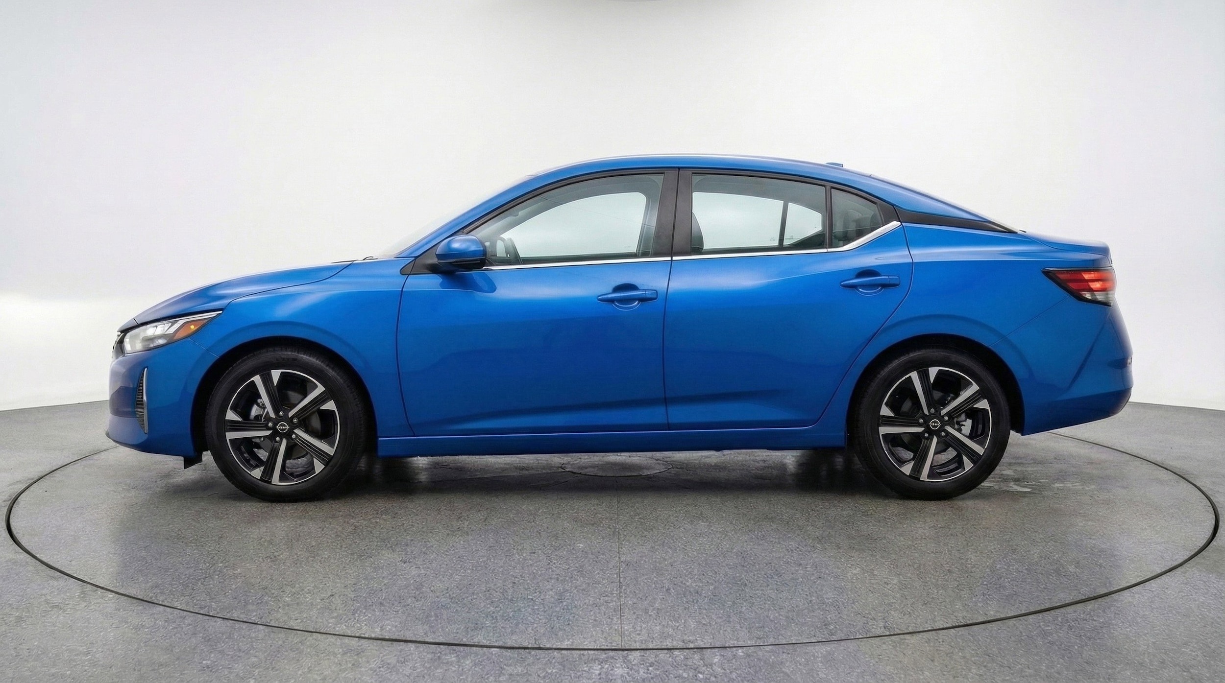 Thumbnail: 2025 Nissan Sentra - 5