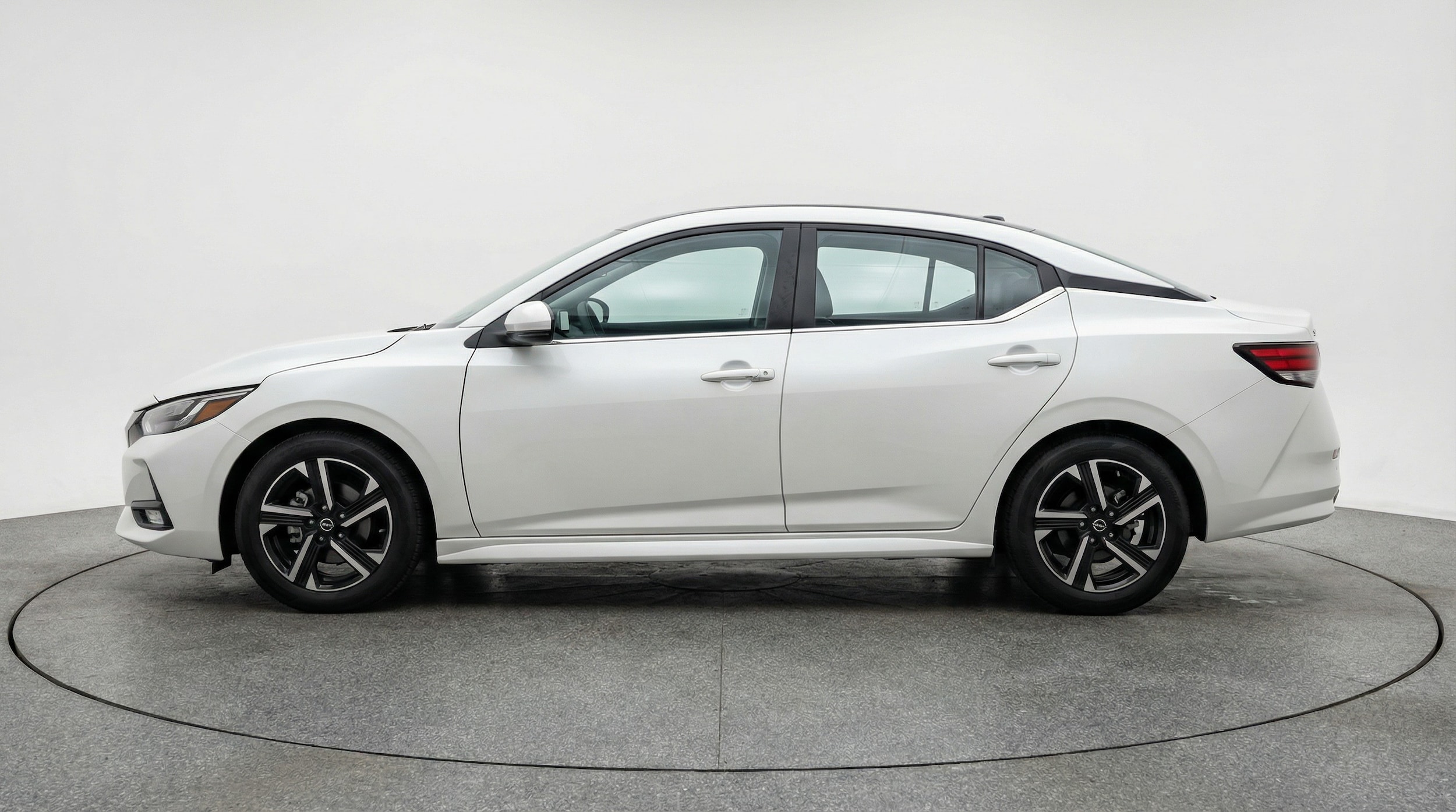 Thumbnail: 2025 Nissan Sentra - 4