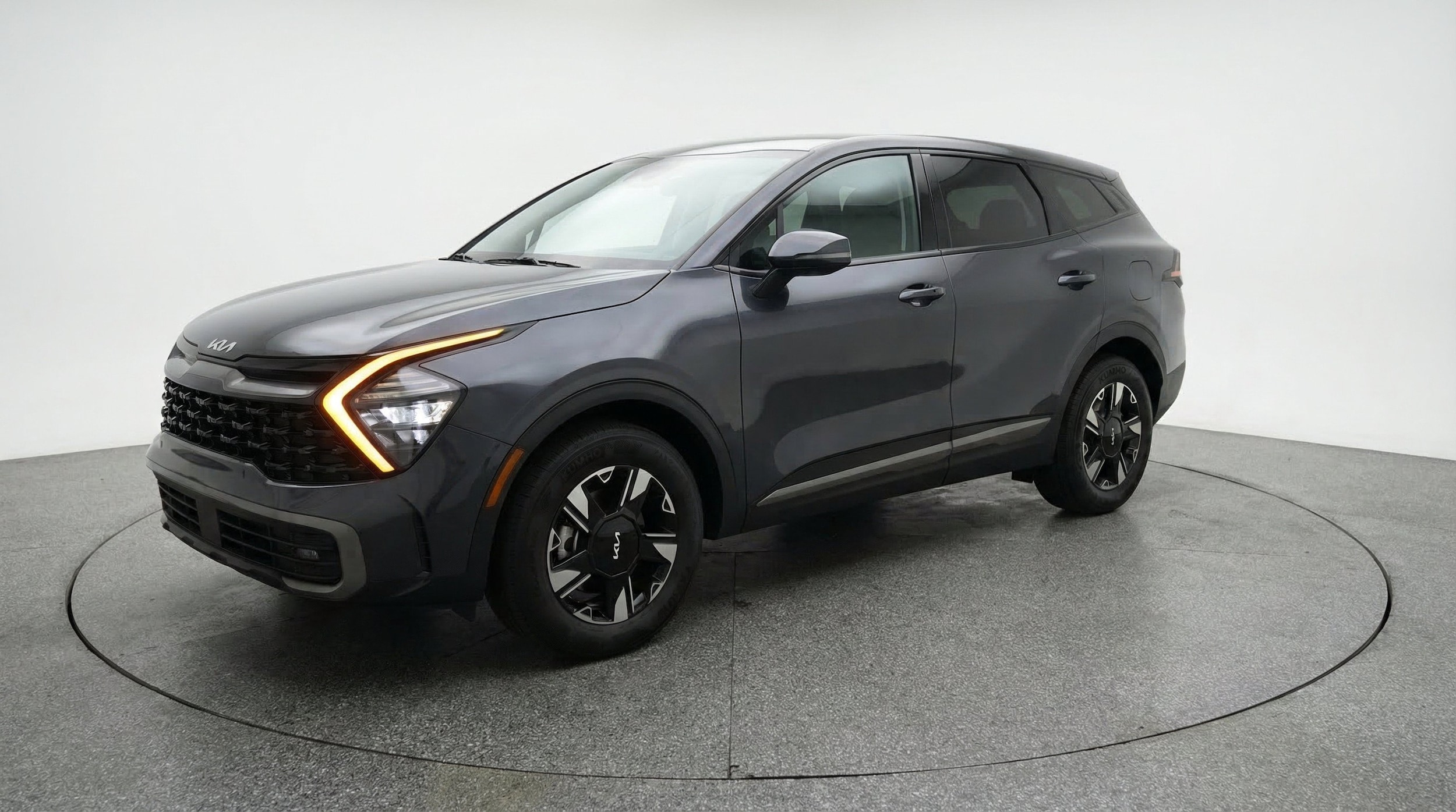 Thumbnail: 2026 Kia Sportage - 3