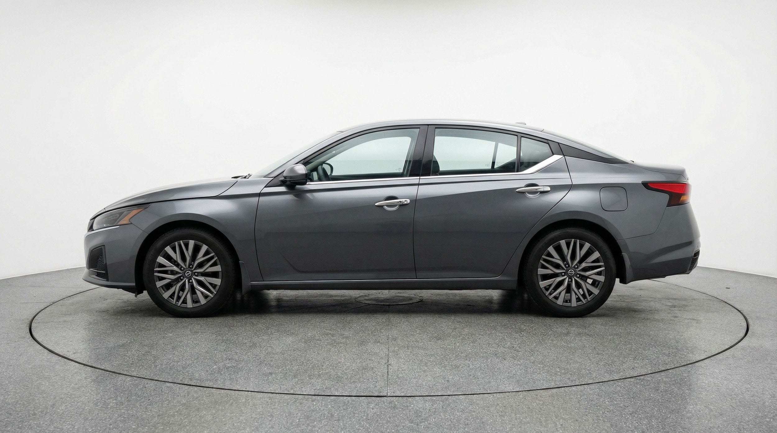 Thumbnail: 2025 Nissan Altima - 4