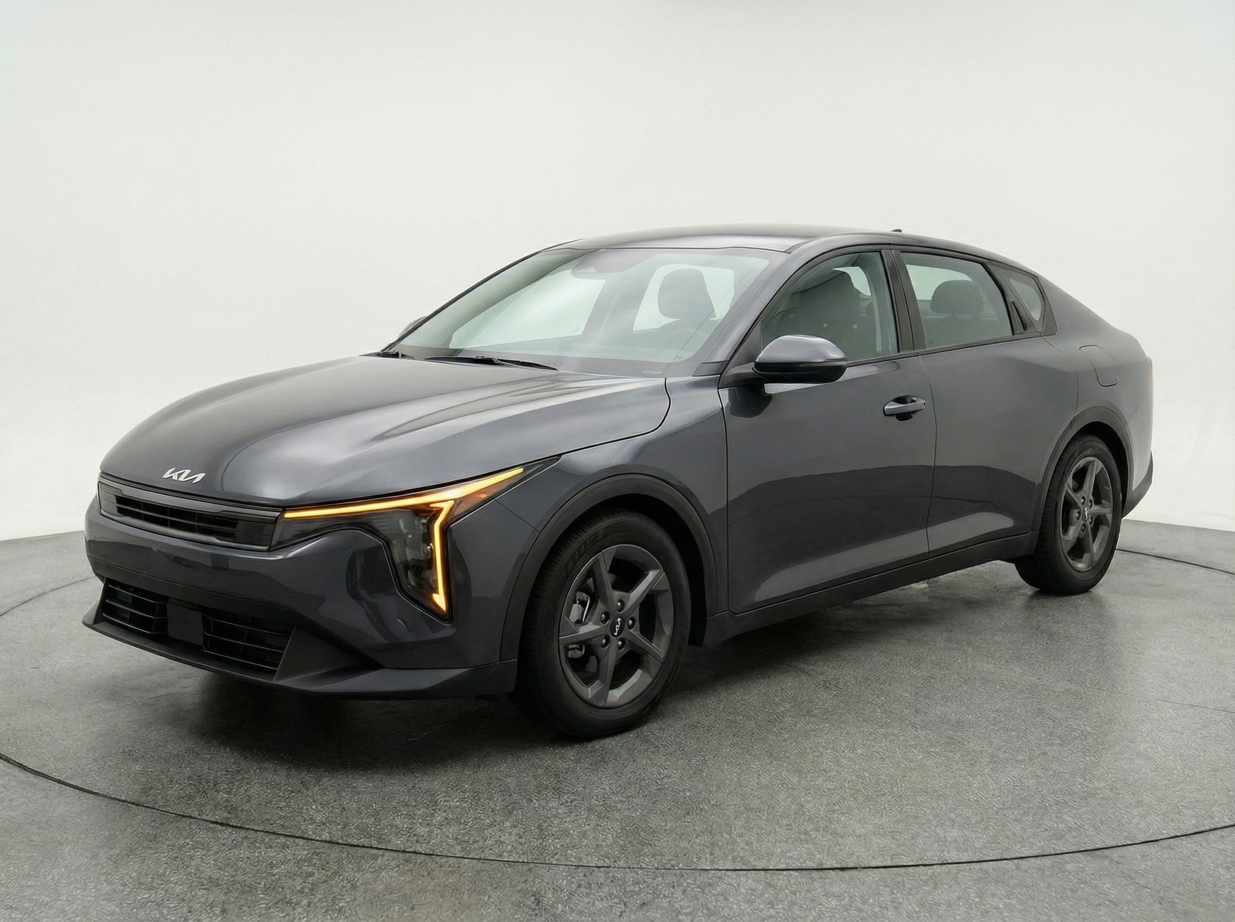 Thumbnail: 2025 Kia K4 - 3