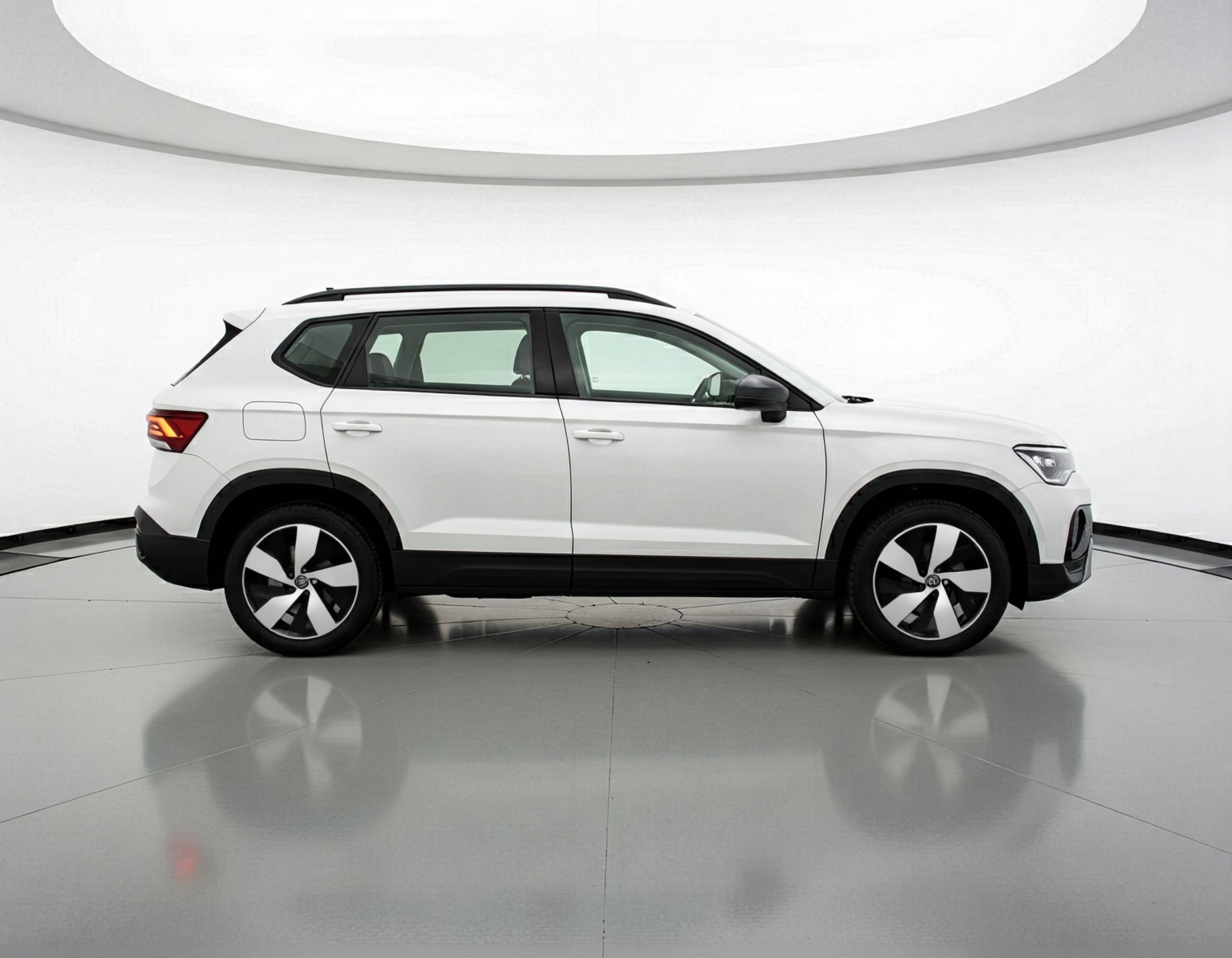 Thumbnail: 2025 Volkswagen Taos - 8