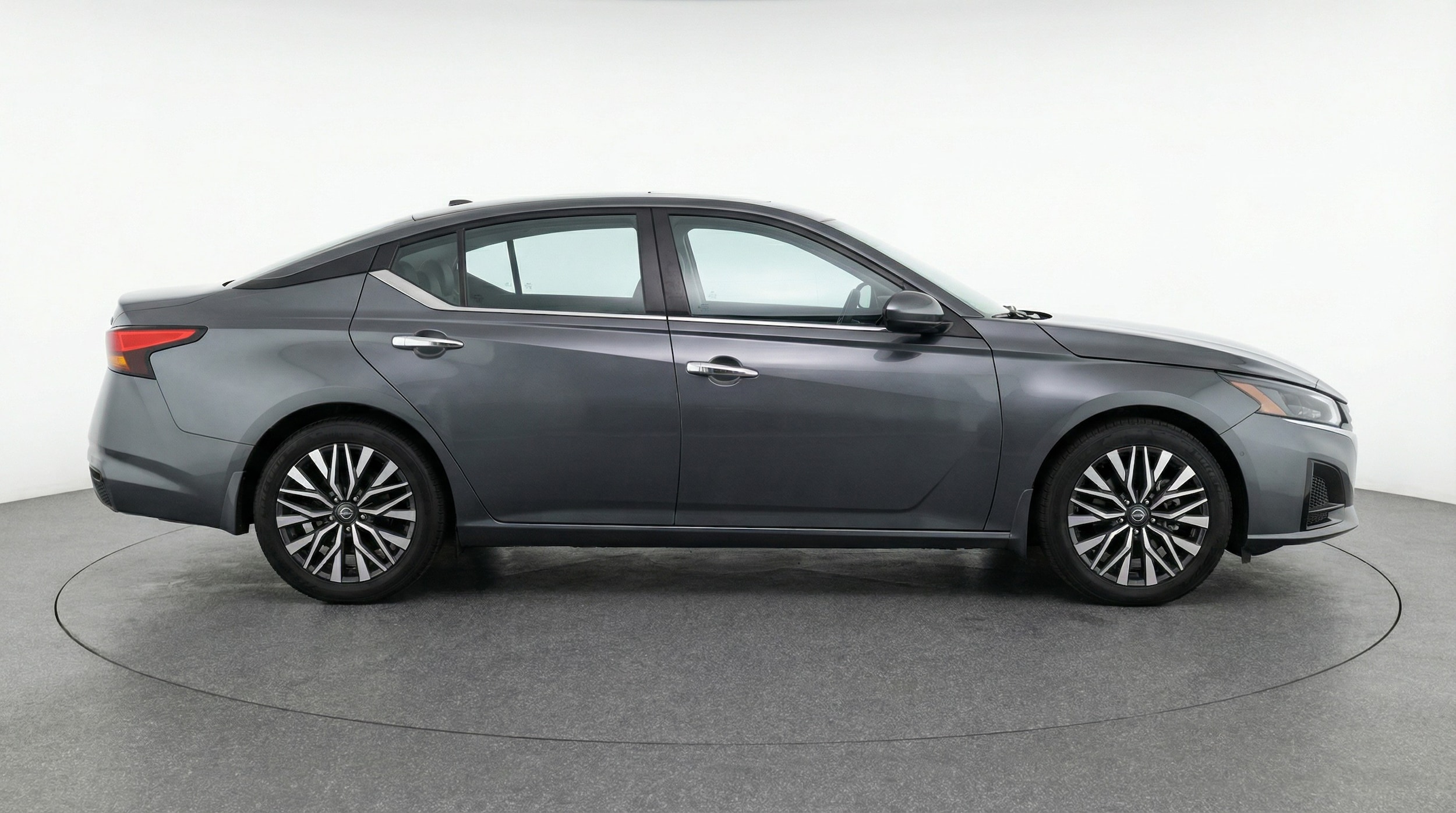 Thumbnail: 2025 Nissan Altima - 8