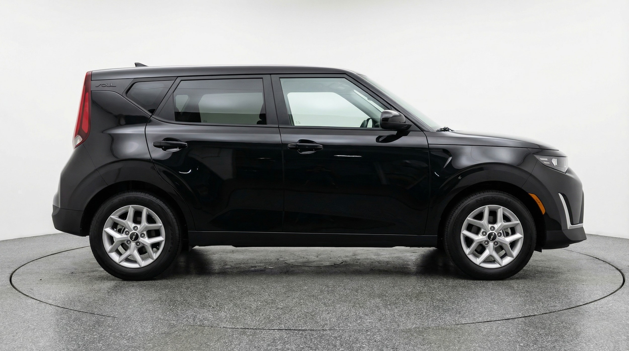 Thumbnail: 2025 Kia Soul - 8