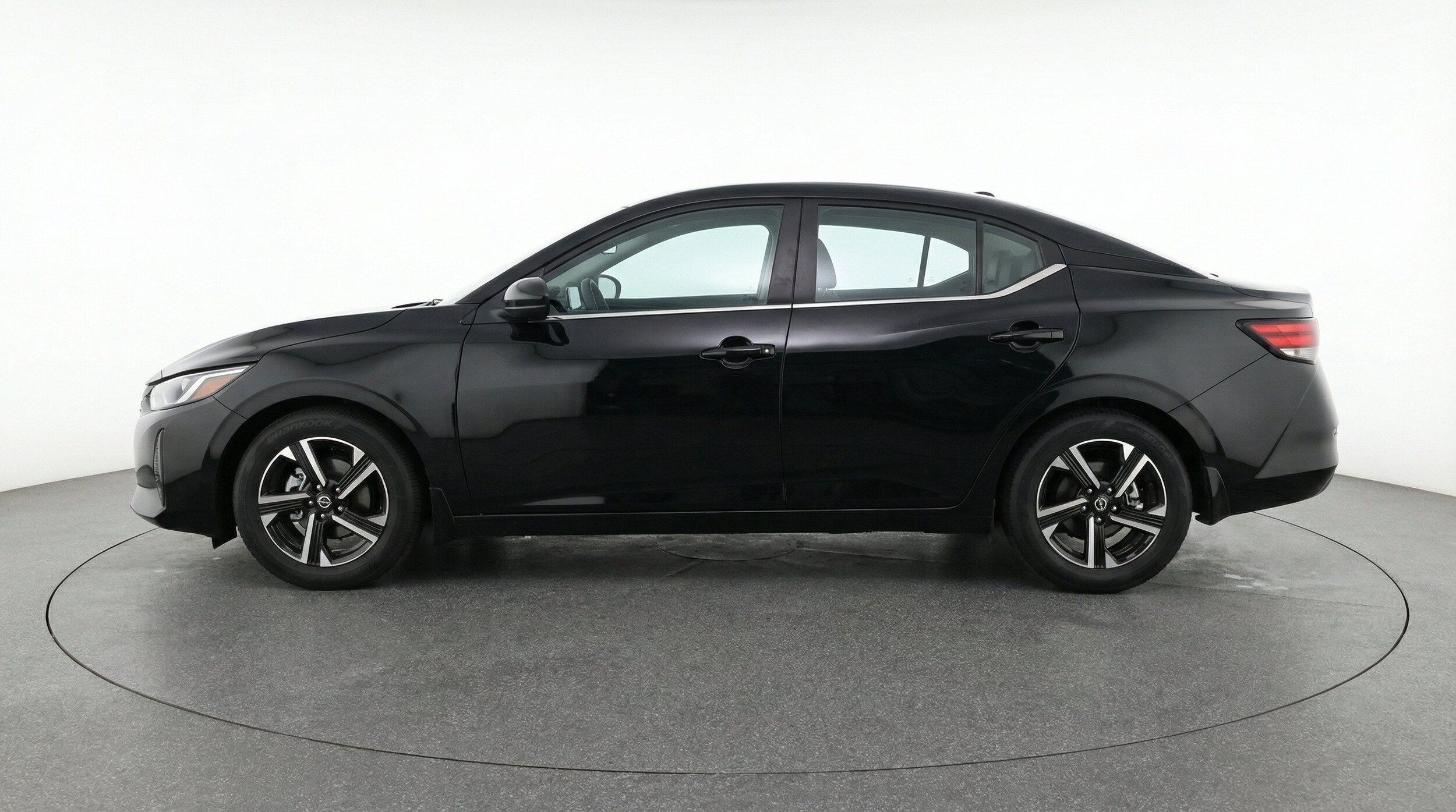 Thumbnail: 2025 Nissan Sentra - 5