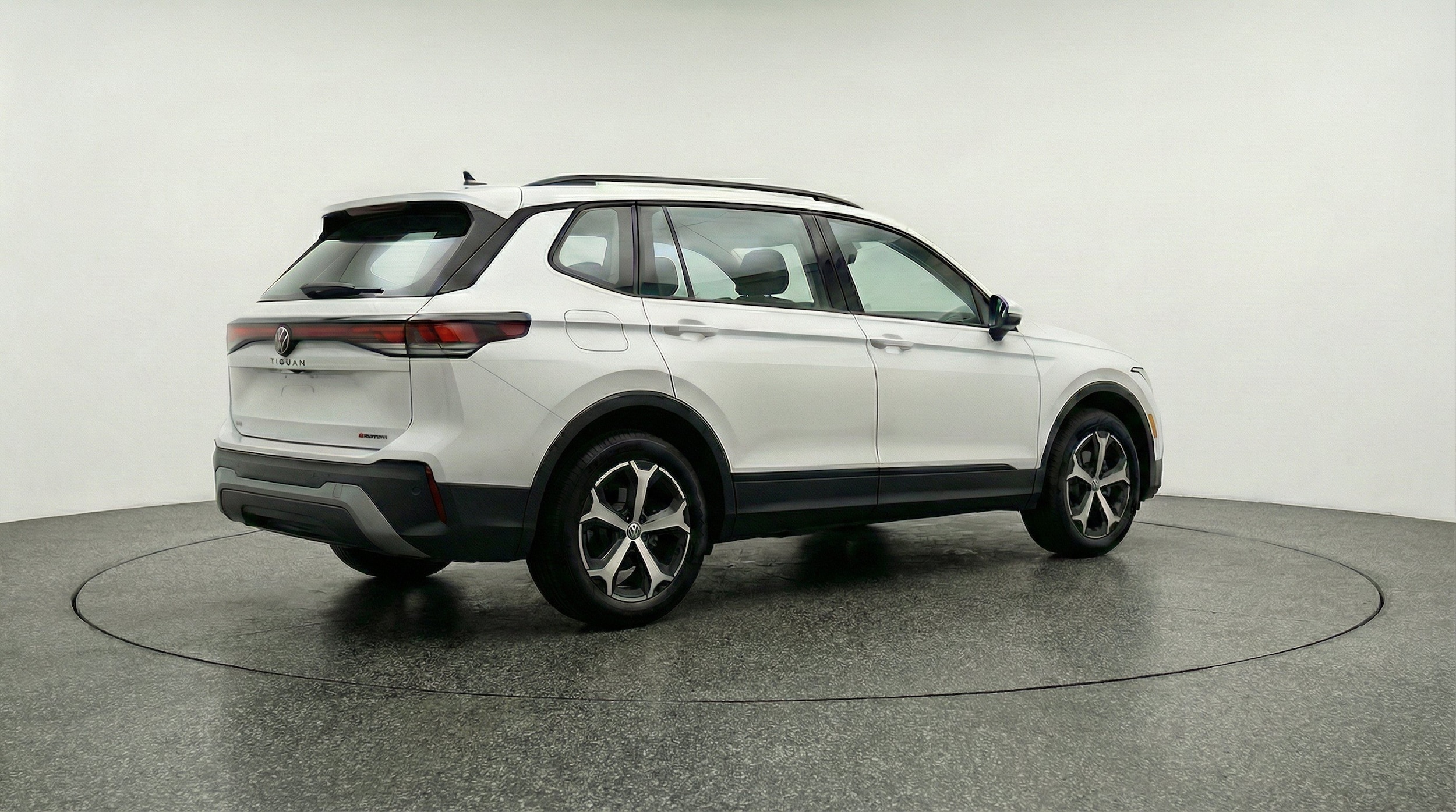 Thumbnail: 2026 Volkswagen Tiguan - 9