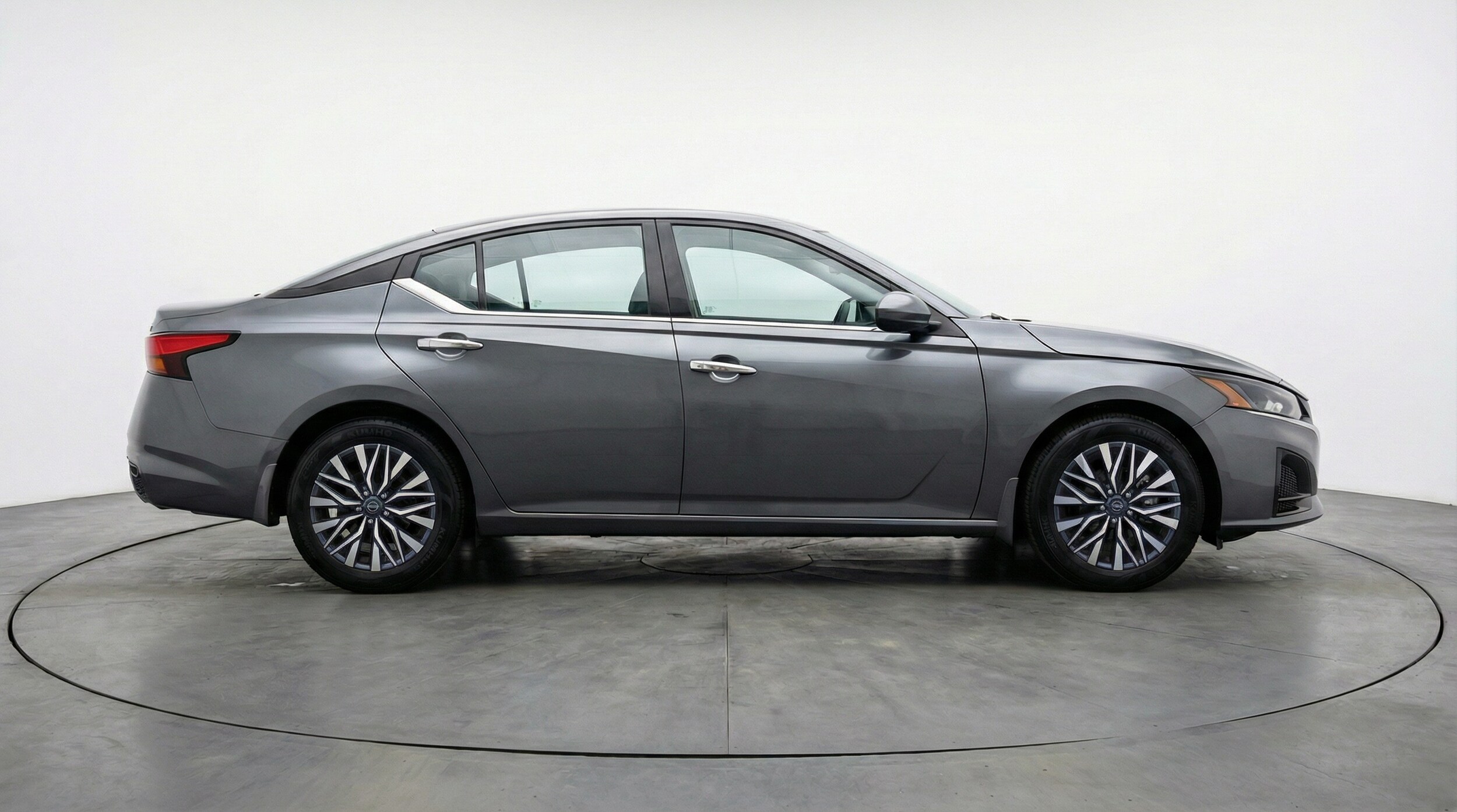 Thumbnail: 2025 Nissan Altima - 8