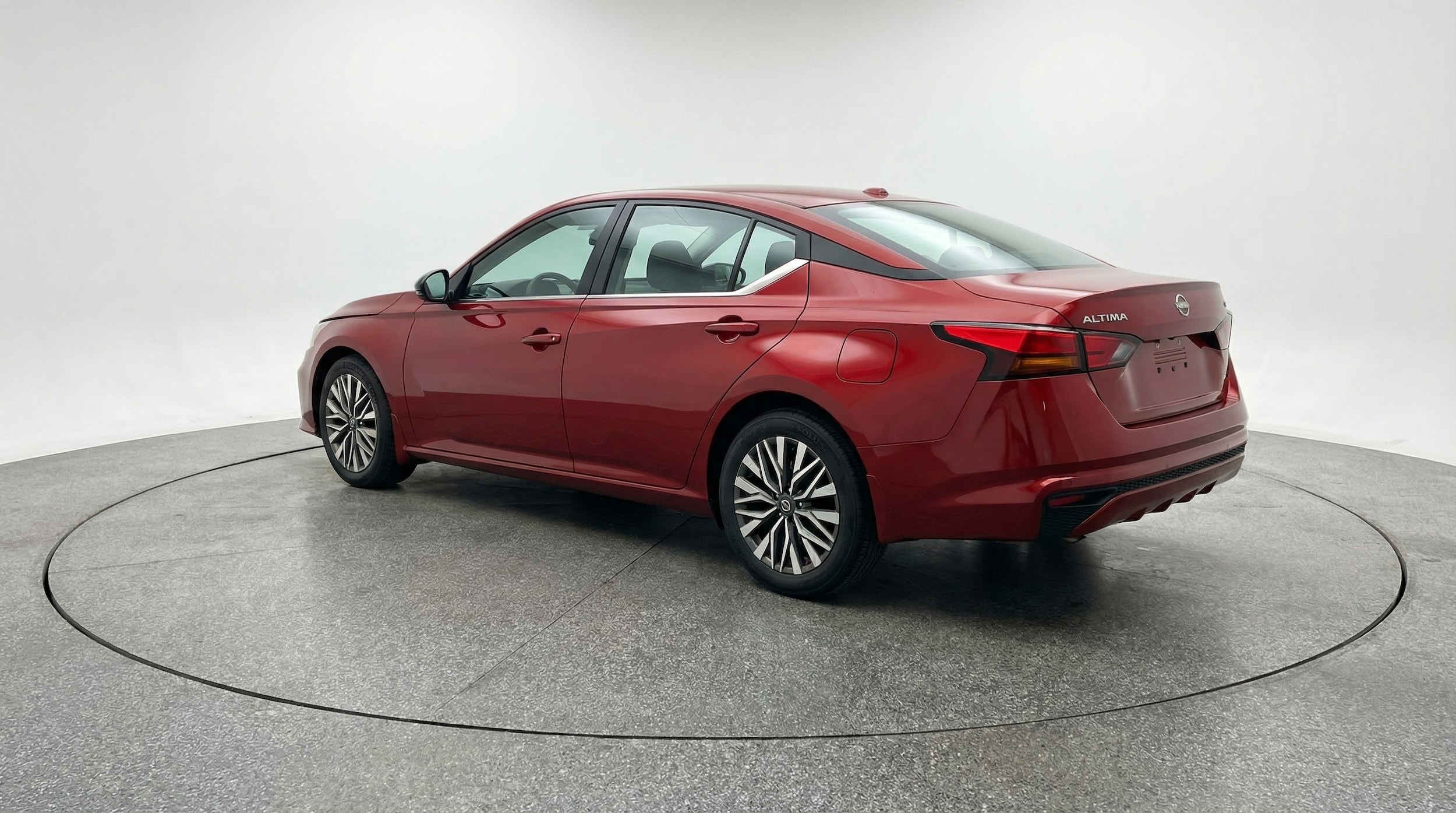 Thumbnail: 2025 Nissan Altima - 5