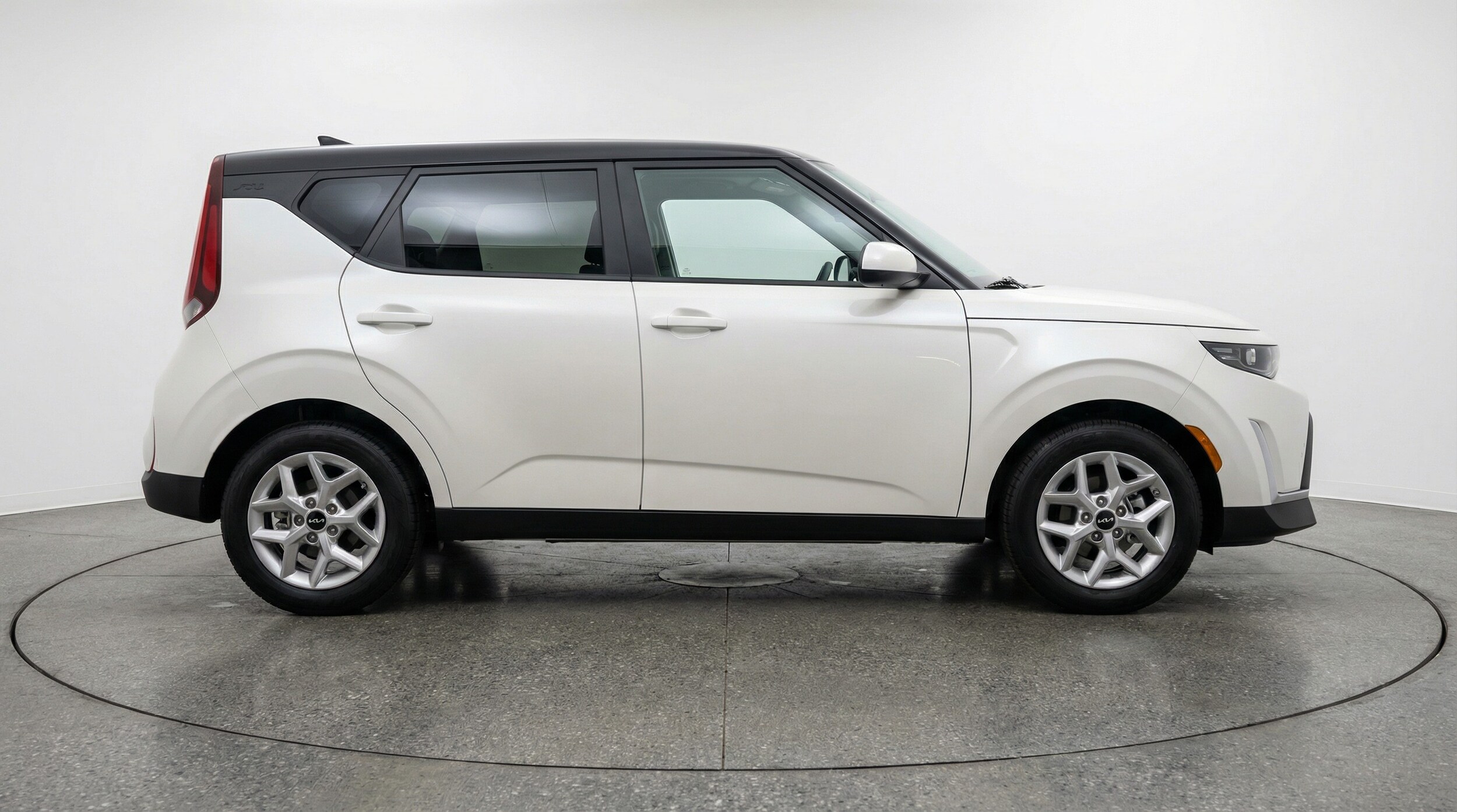 Thumbnail: 2025 Kia Soul - 8