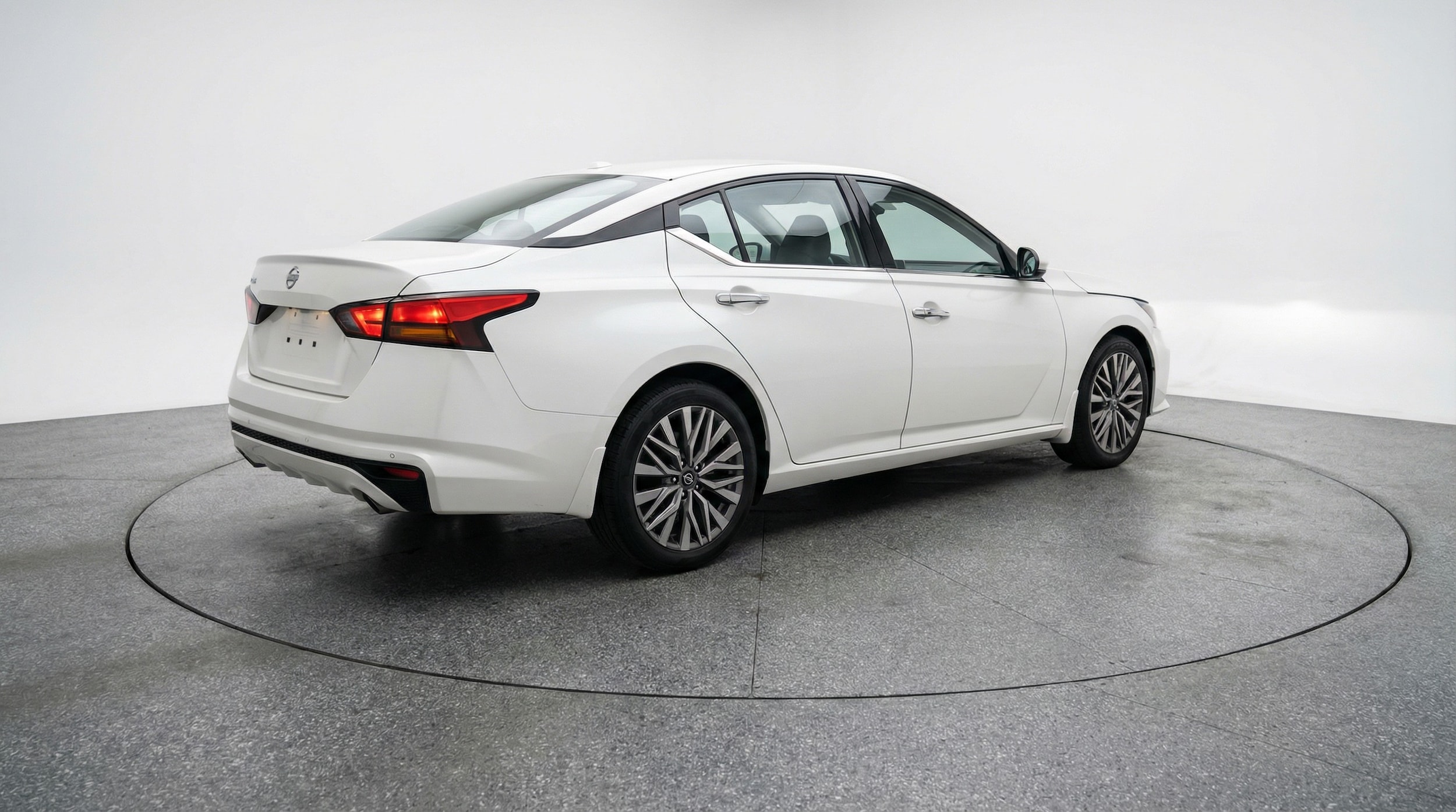 Thumbnail: 2025 Nissan Altima - 7